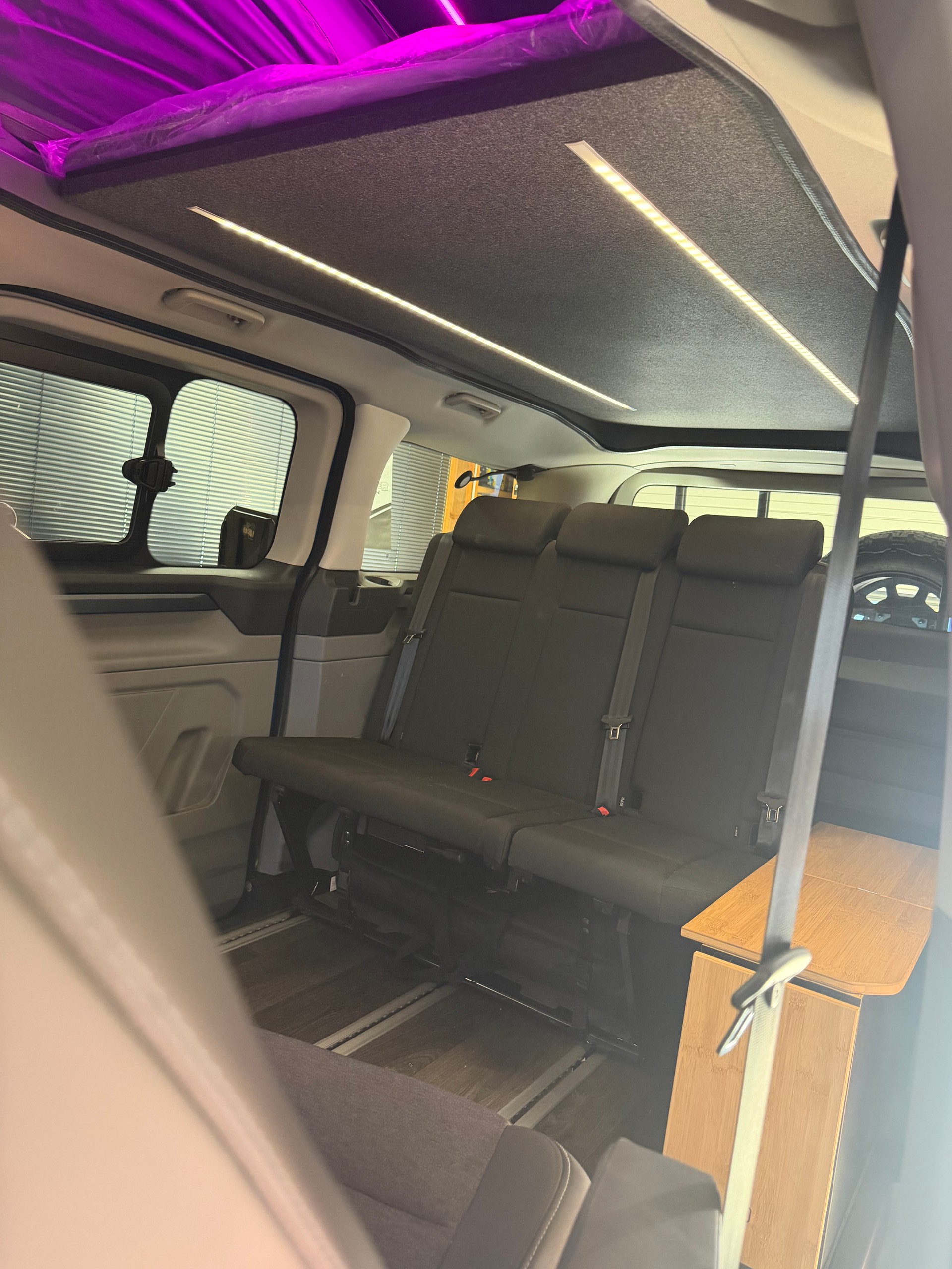 FORD TOURNEO CUSTOM "VANEXT" 4X4 5 PLÄTZER CAMPER "HÖHER" 170 PS DIESEL "SPEZIAL AUFBAU" MIT MFK CH !! MIT AHK.-image-29