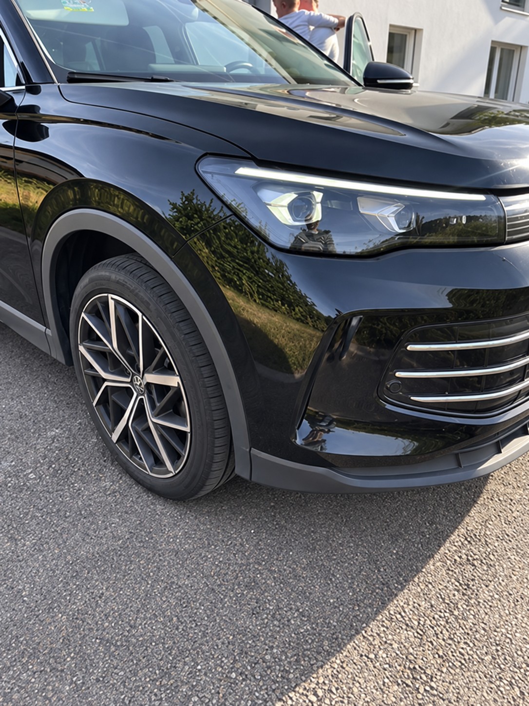 VW 2.0 TSI Elegance DSG 4motion-image-4