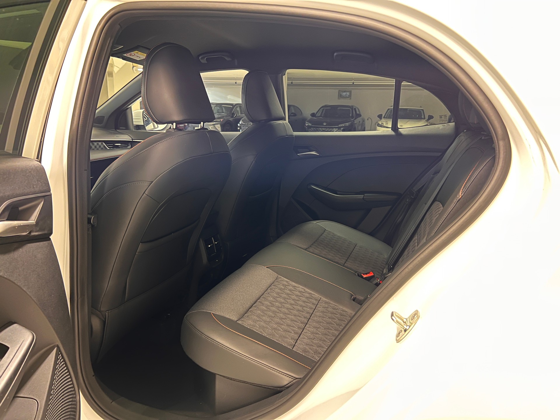 MG 3 1.5 Hybrid Luxury Aut.-image-7
