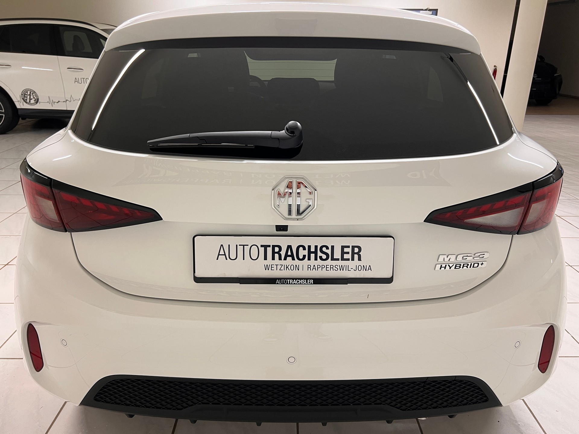 MG 3 1.5 Hybrid Luxury Aut.-image-4