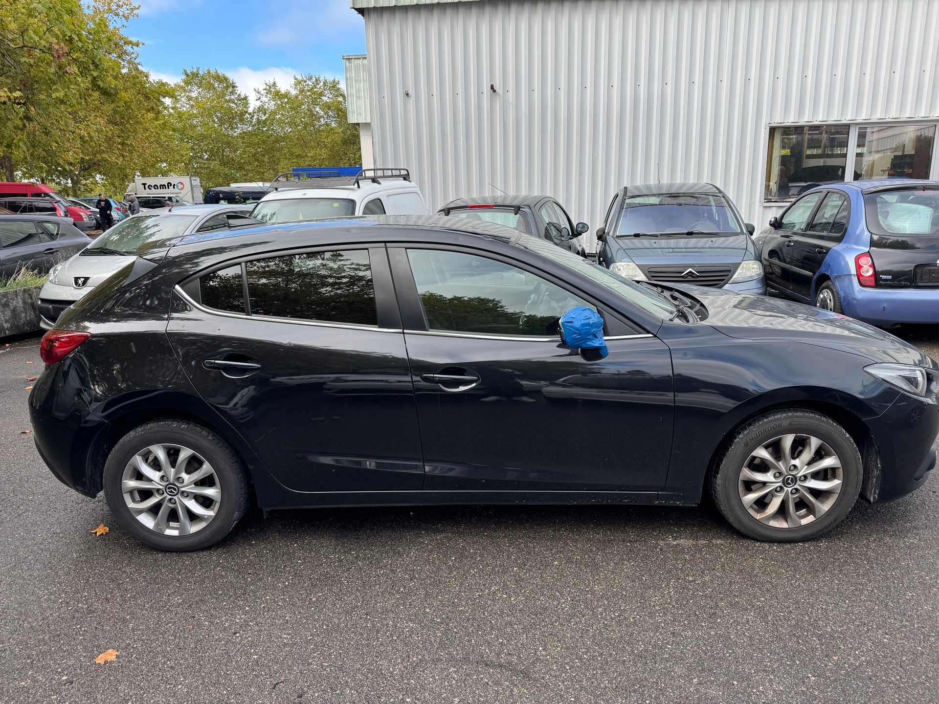 MAZDA 3 2.2 16V CD Revolution-image-9
