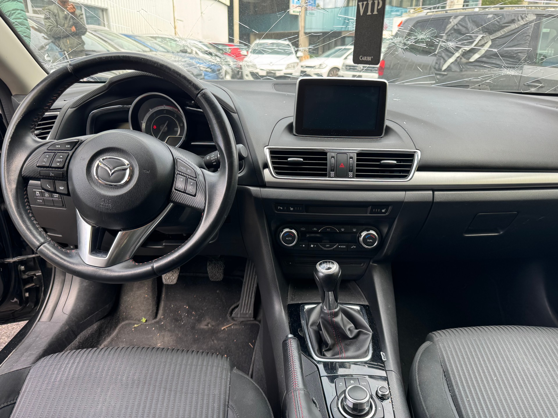 MAZDA 3 2.2 16V CD Revolution-image-14