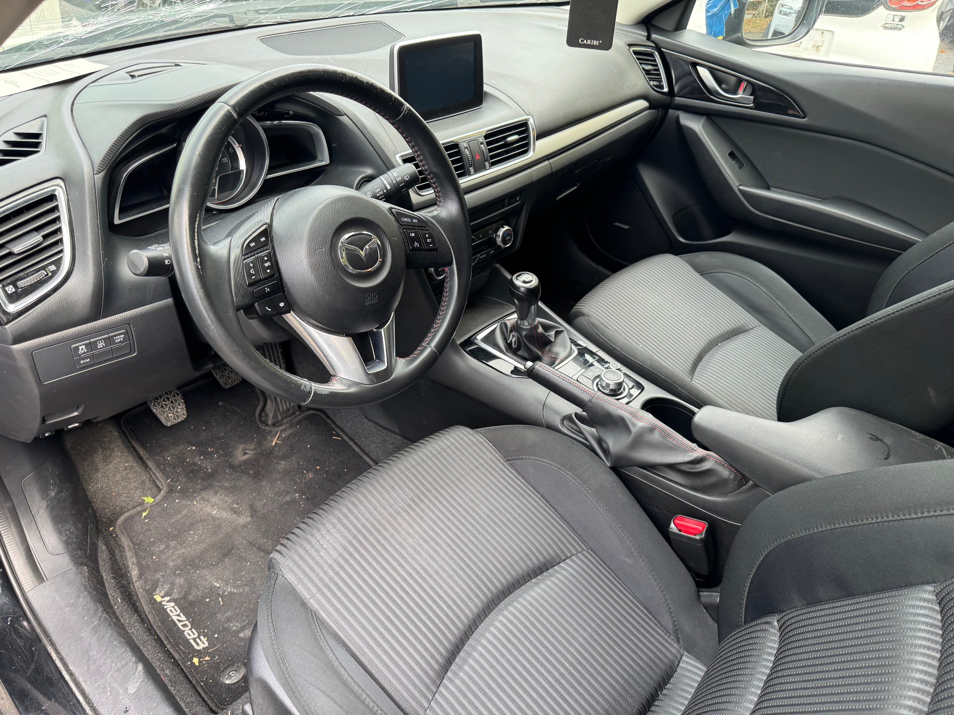 MAZDA 3 2.2 16V CD Revolution-image-18