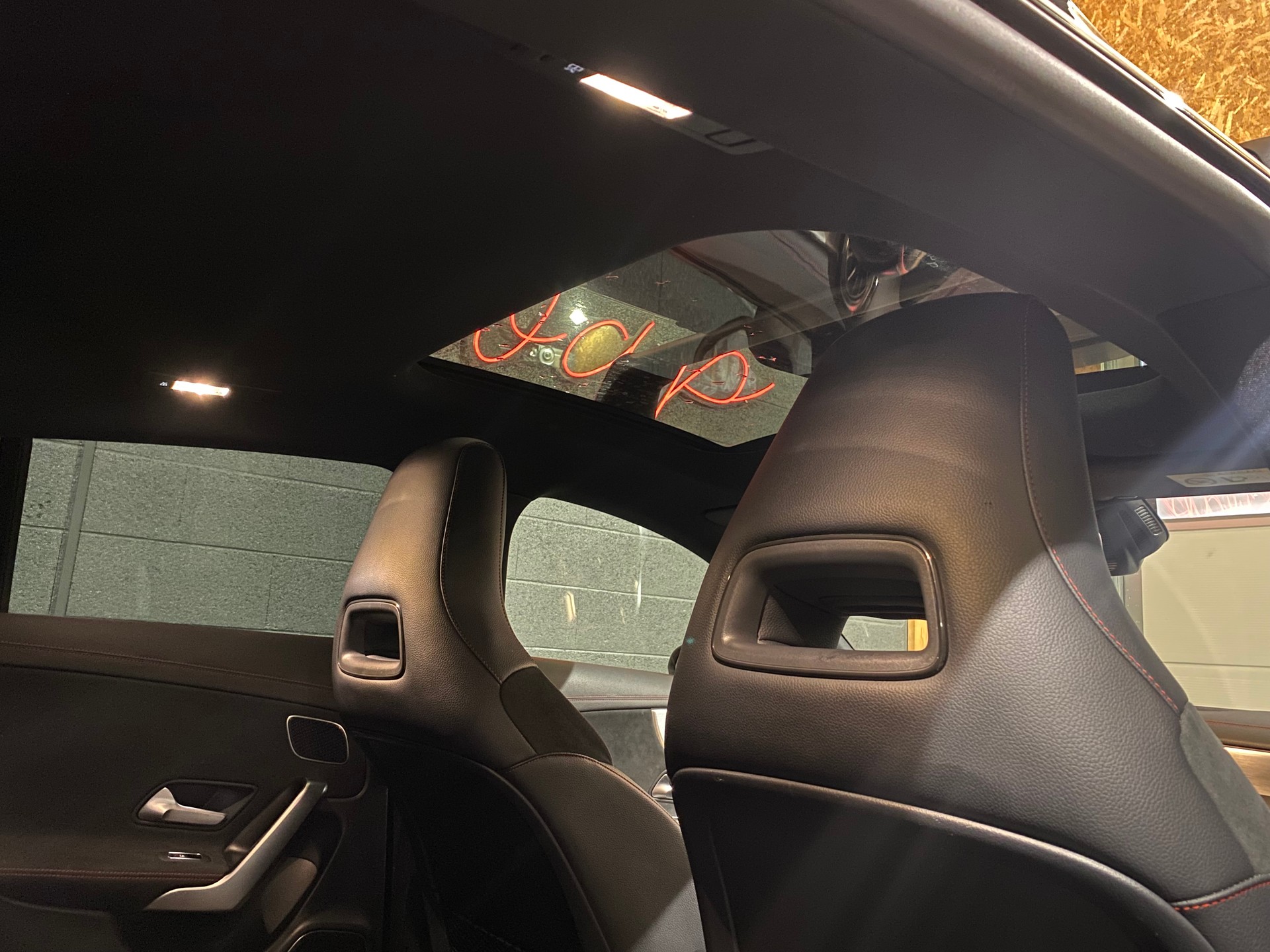 MERCEDES-BENZ CLA Shooting Brake 35 AMG 4Matic 7G-DCT-image-27