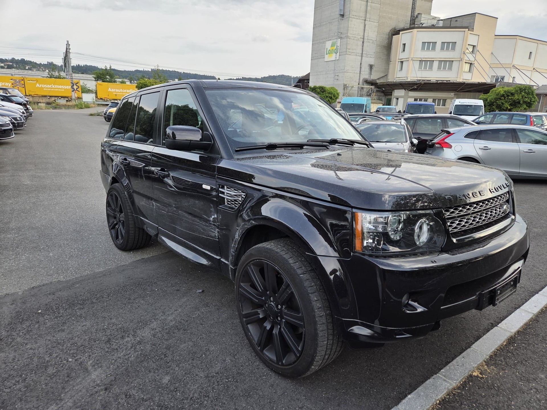 LAND ROVER Range Rover Sport 3.0 TDV6 HSE Automatic-image-6