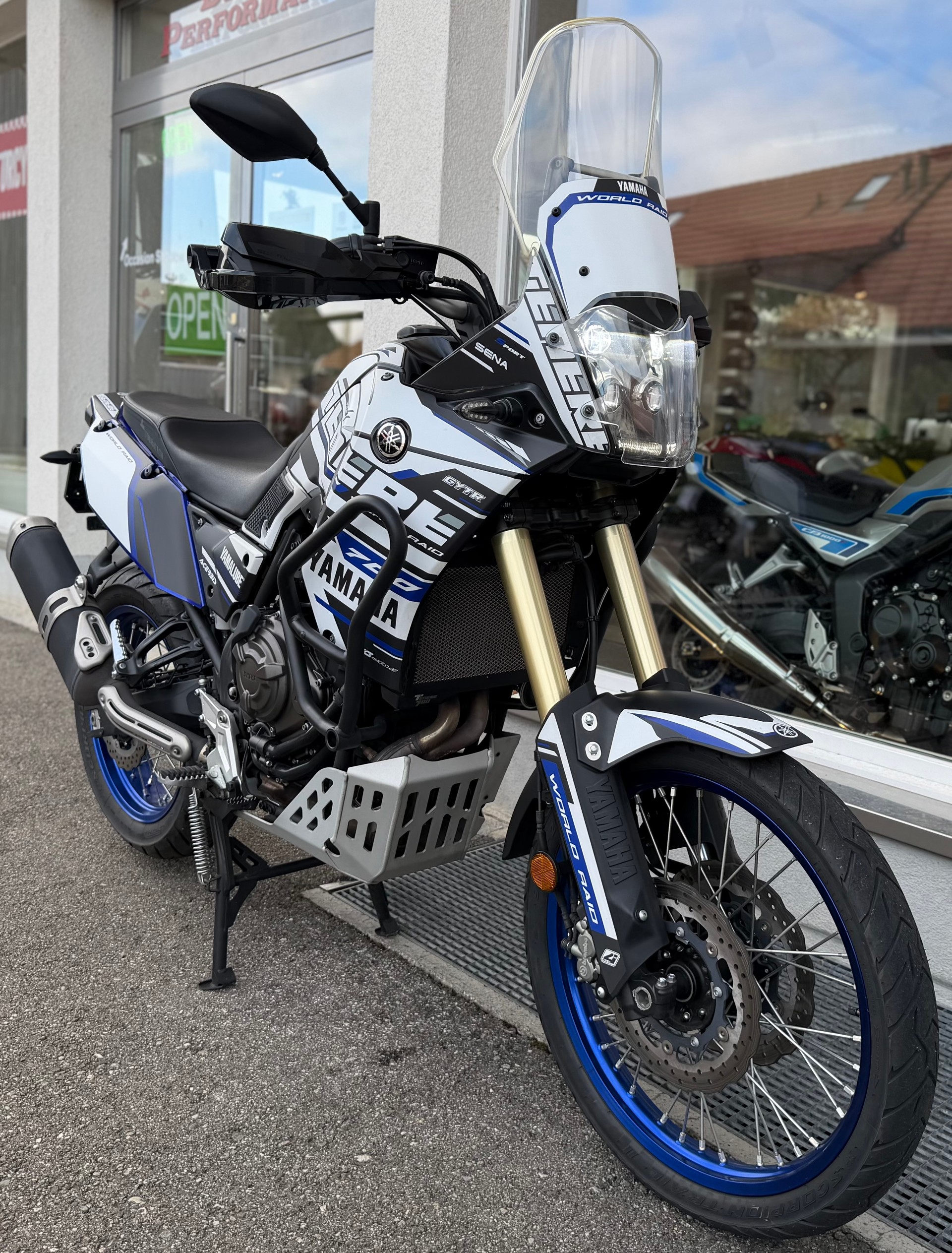 YAMAHA Tenere 700-showroom-element-2