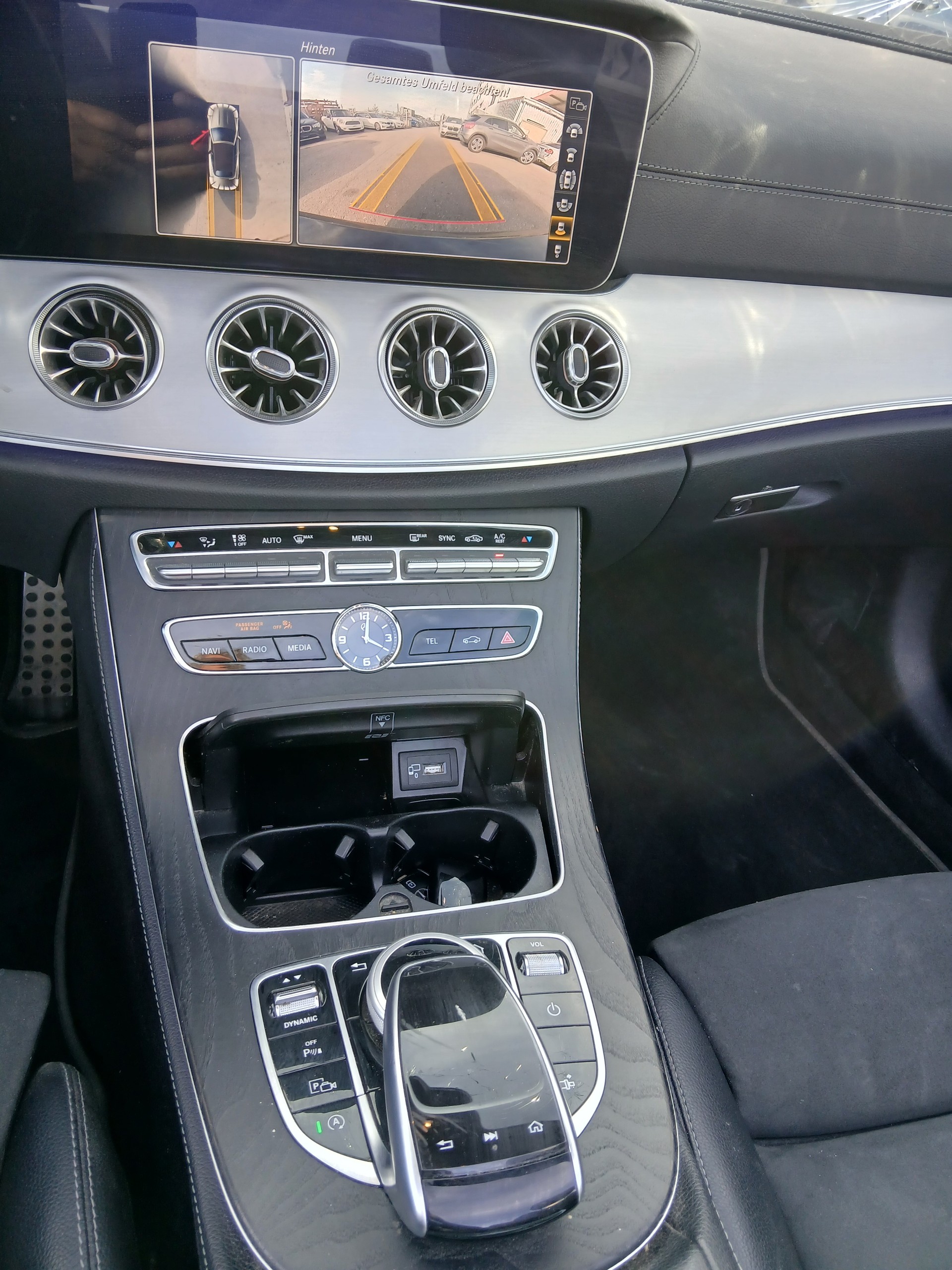MERCEDES-BENZ E 450 Cabriolet Avantgarde 4 Matic 9G-Tronic-image-8
