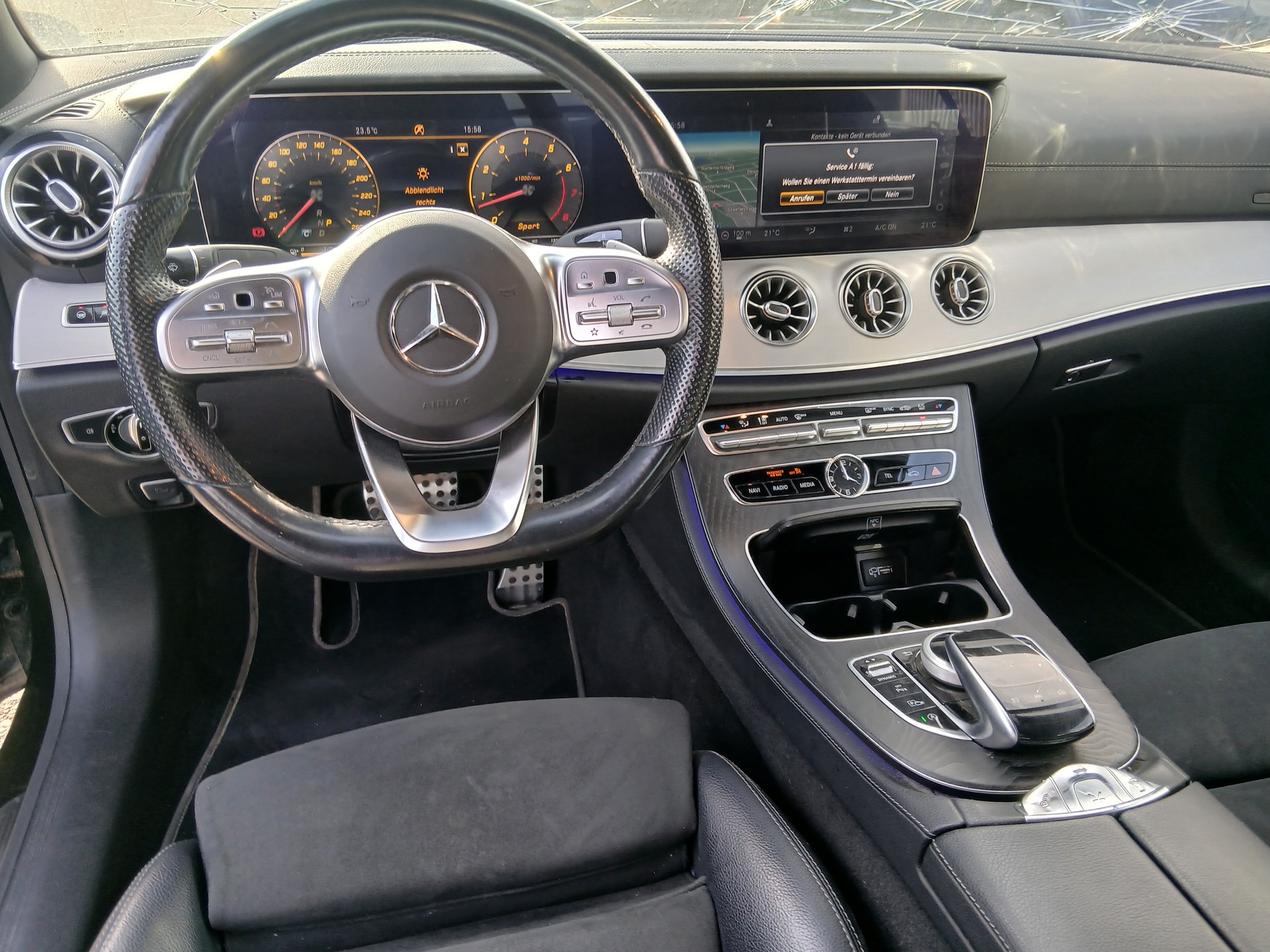 MERCEDES-BENZ E 450 Cabriolet Avantgarde 4 Matic 9G-Tronic-image-9