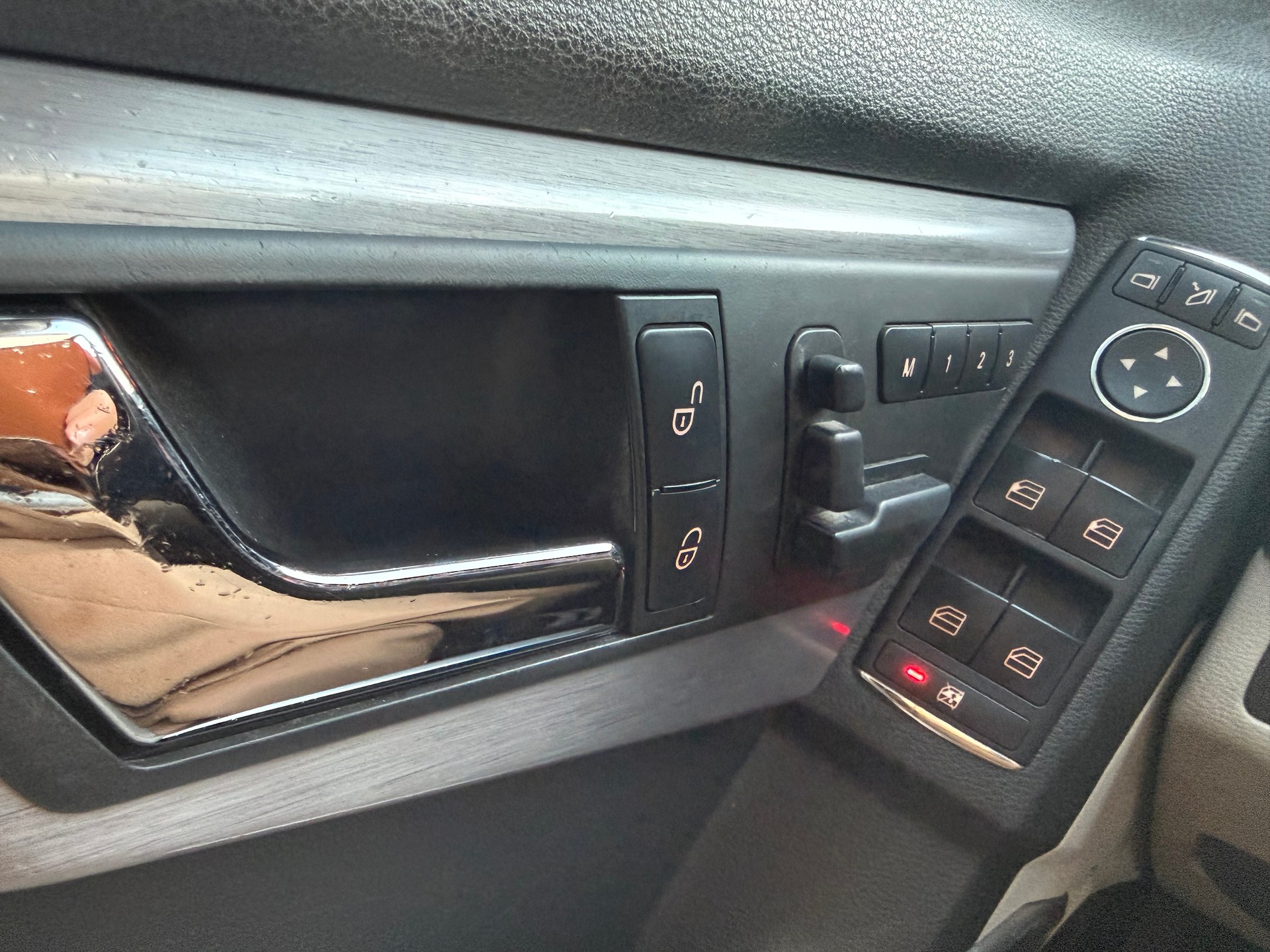 MERCEDES-BENZ GLK 350 CDI (320 CDI) 4Matic 7G-Tronic-image-9