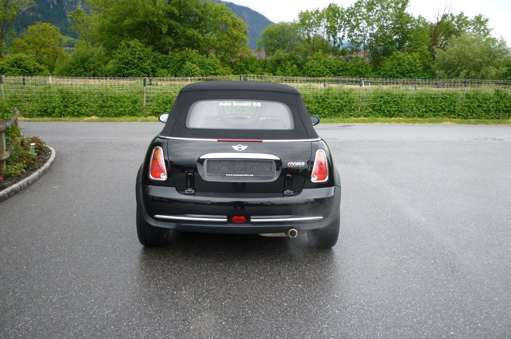 MINI Cooper Cabriolet-image-4