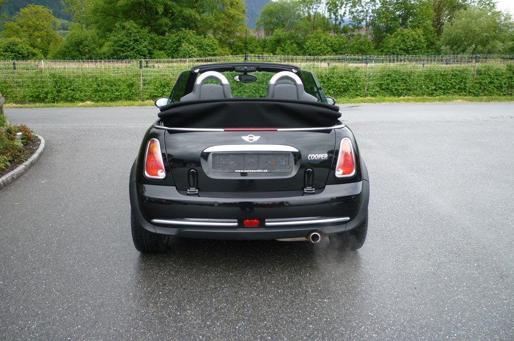 MINI Cooper Cabriolet-image-5