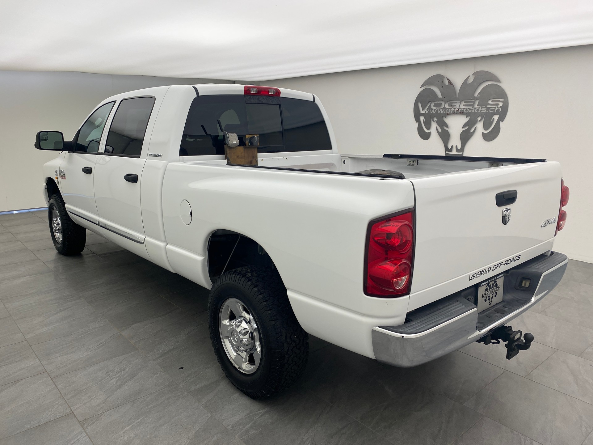 DODGE Ram 2500 6.7 TD Mega Cab-image-5