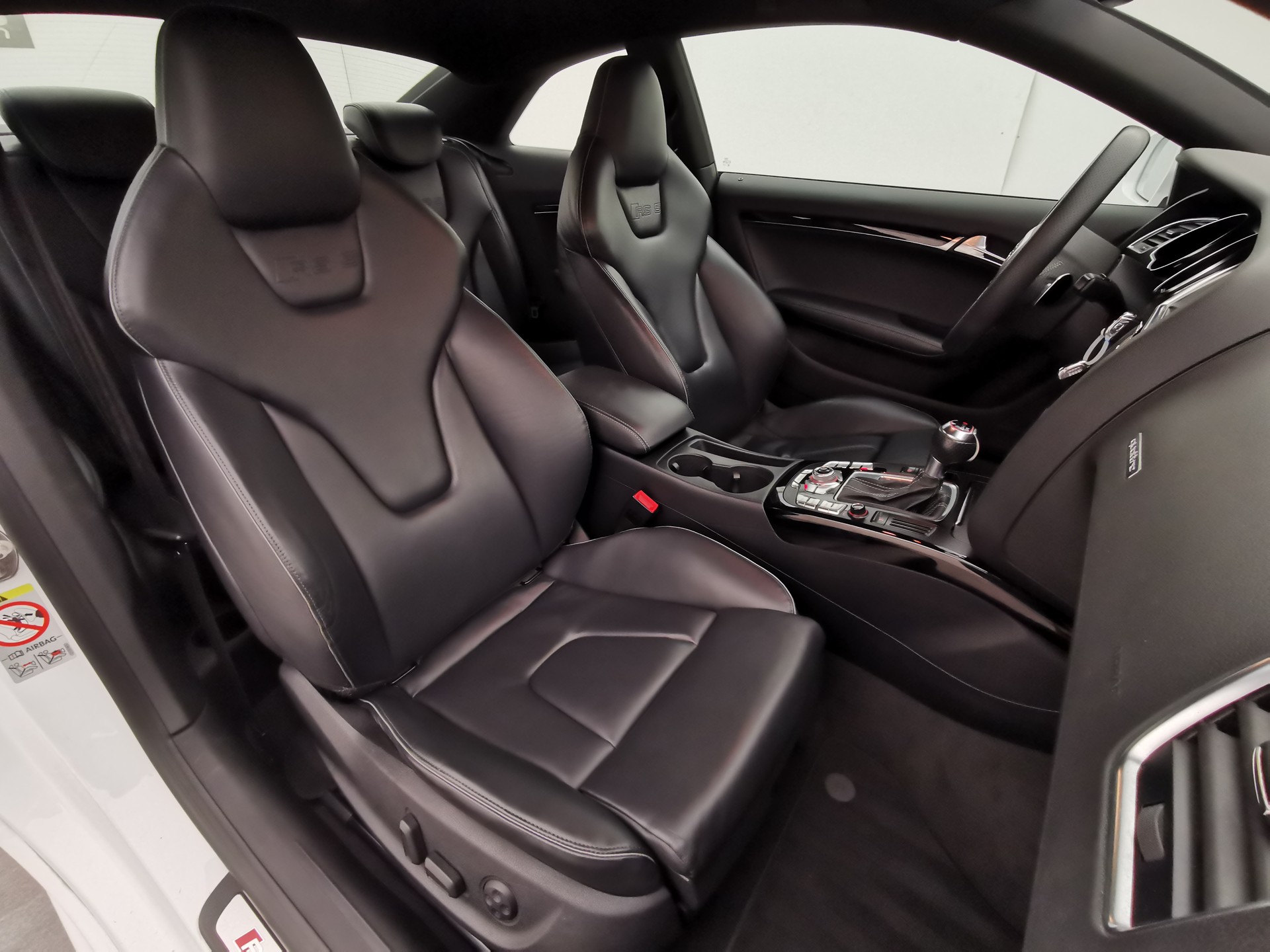 AUDI RS5 Quattro 4.2 FSI S-tronic-image-15