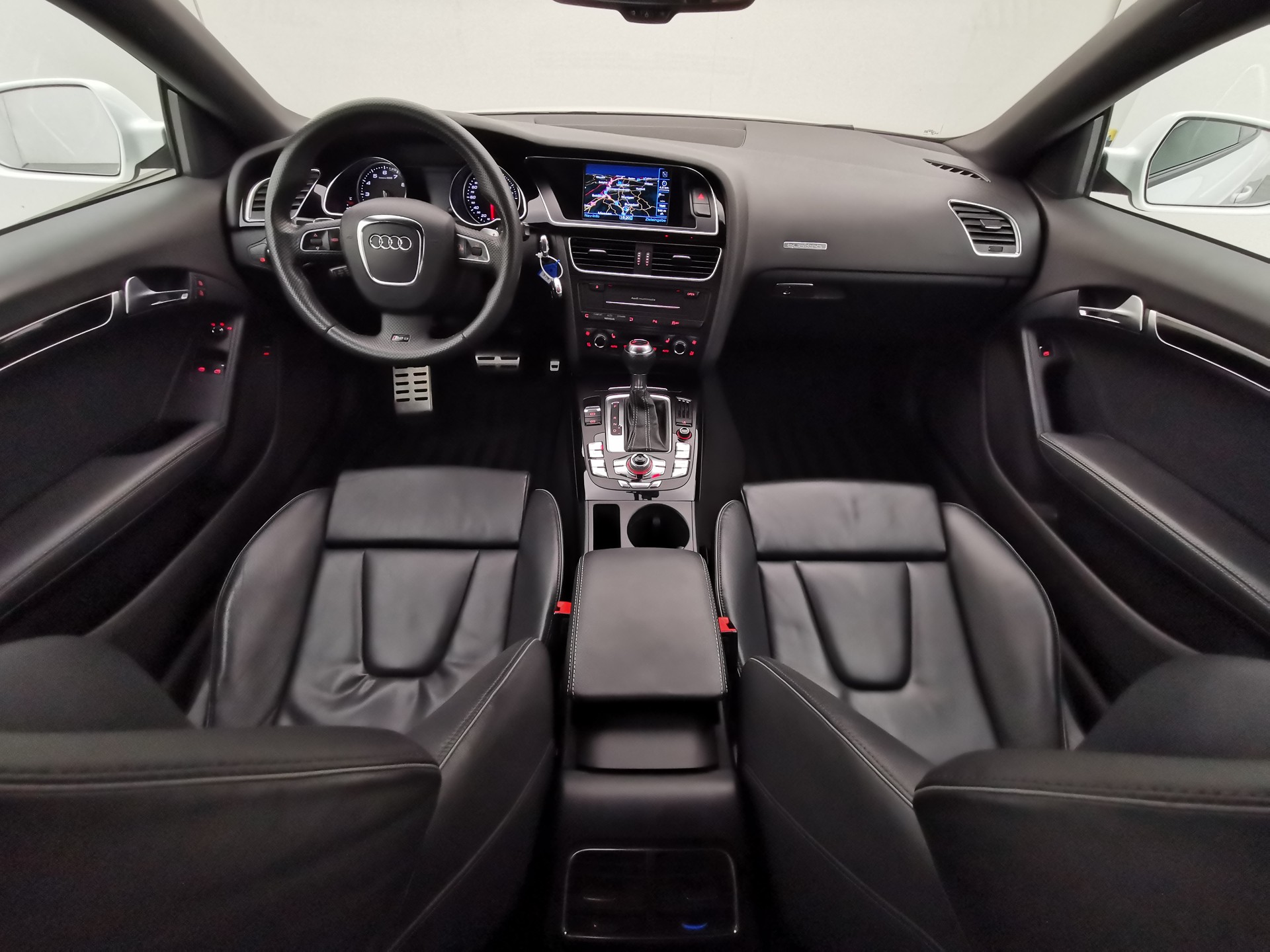 AUDI RS5 Quattro 4.2 FSI S-tronic-image-10