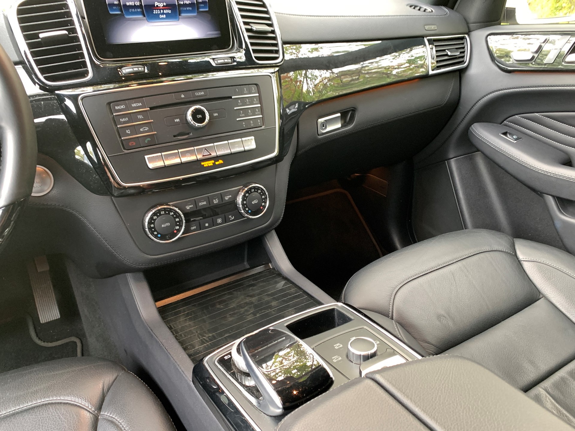 MERCEDES-BENZ GLE Coupé 350 d 4Matic 9G-Tronic-image-12