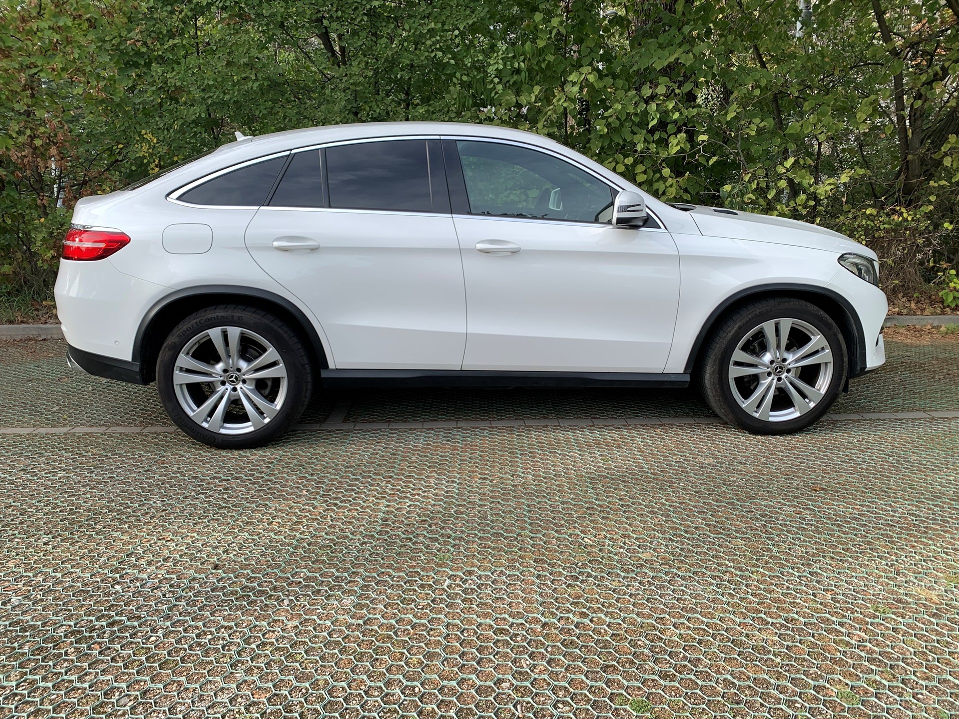 MERCEDES-BENZ GLE Coupé 350 d 4Matic 9G-Tronic-image-6