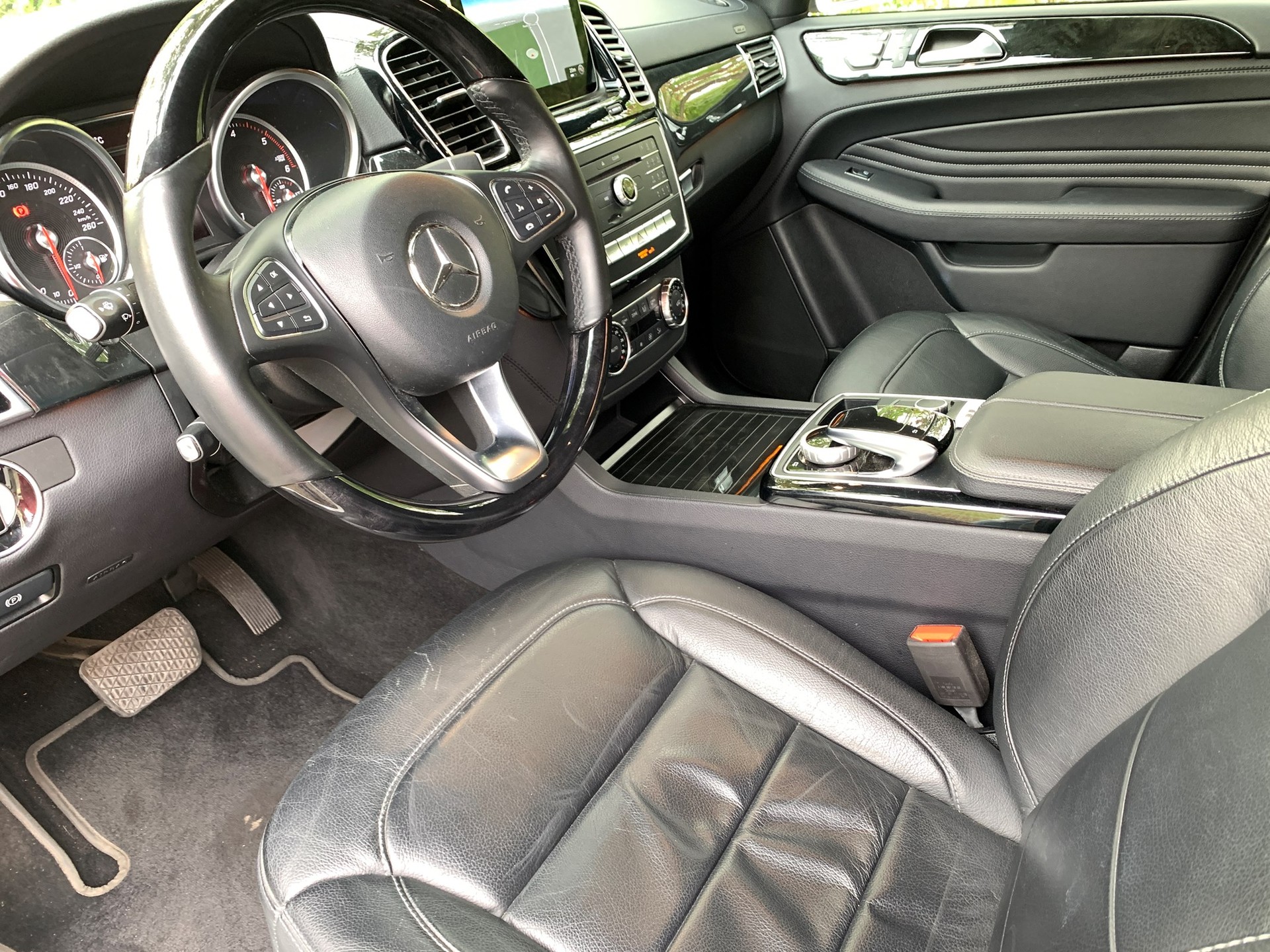 MERCEDES-BENZ GLE Coupé 350 d 4Matic 9G-Tronic-image-2