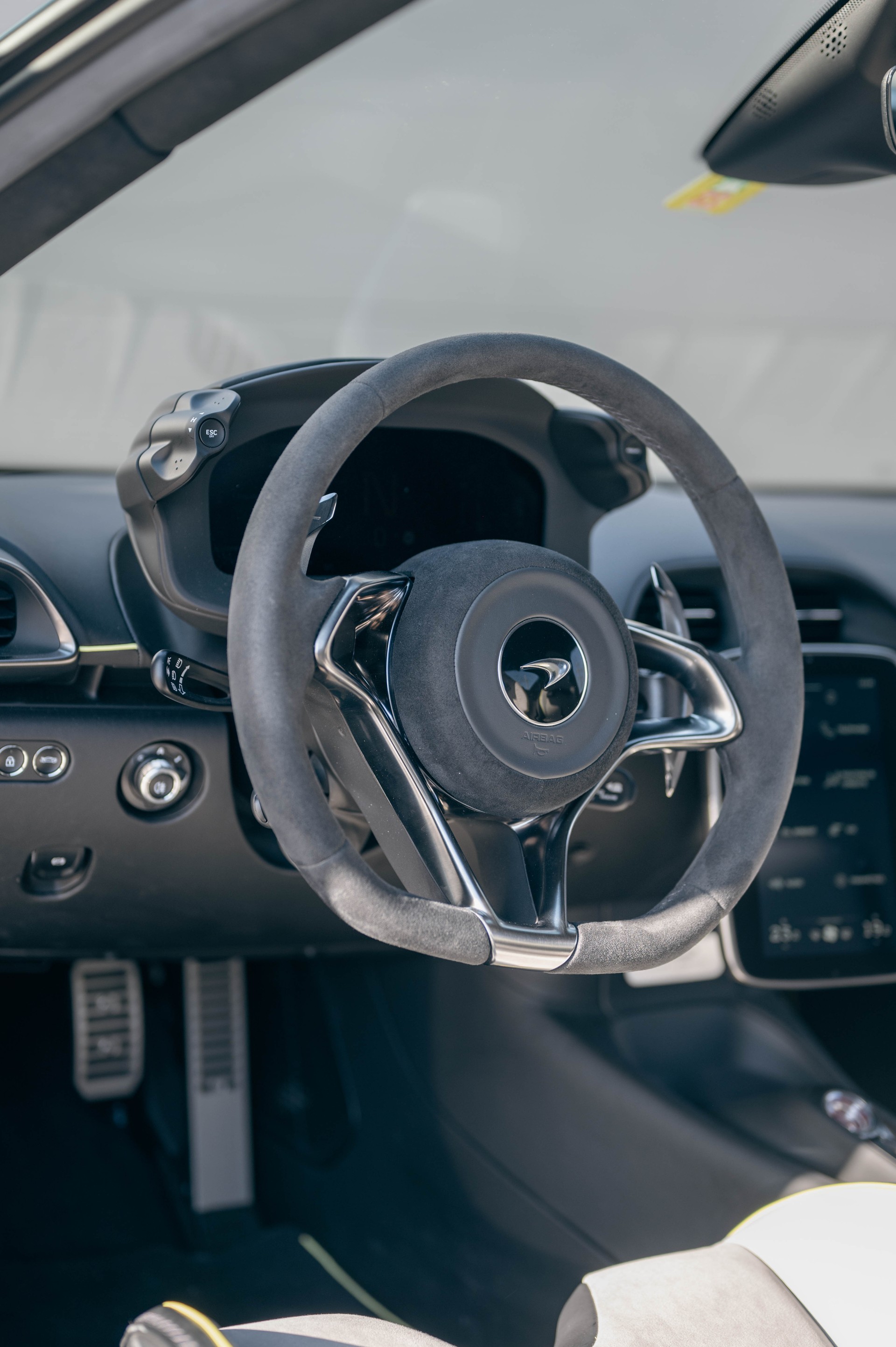 McLAREN ARTURA 3.0 V6 Vision-image-8