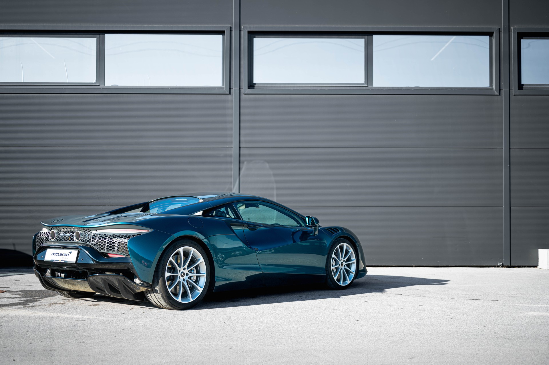 McLAREN ARTURA 3.0 V6 Vision-image-5