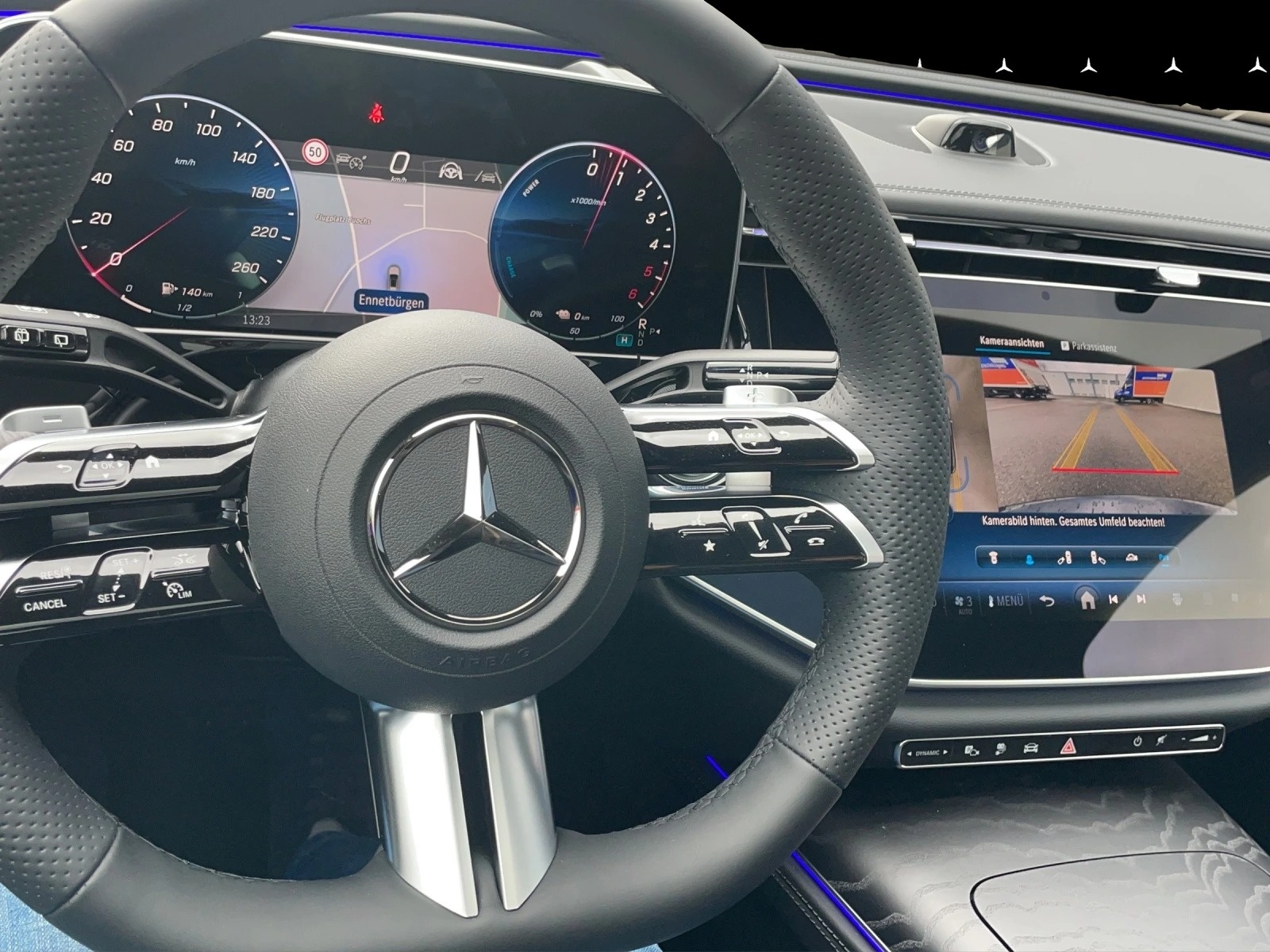 MERCEDES-BENZ E 300 de T 4Matic 9G-Tronic-image-9
