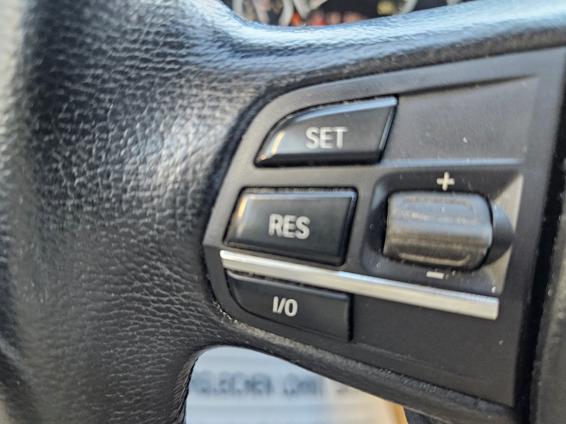 BMW 740d xDrive-image-15