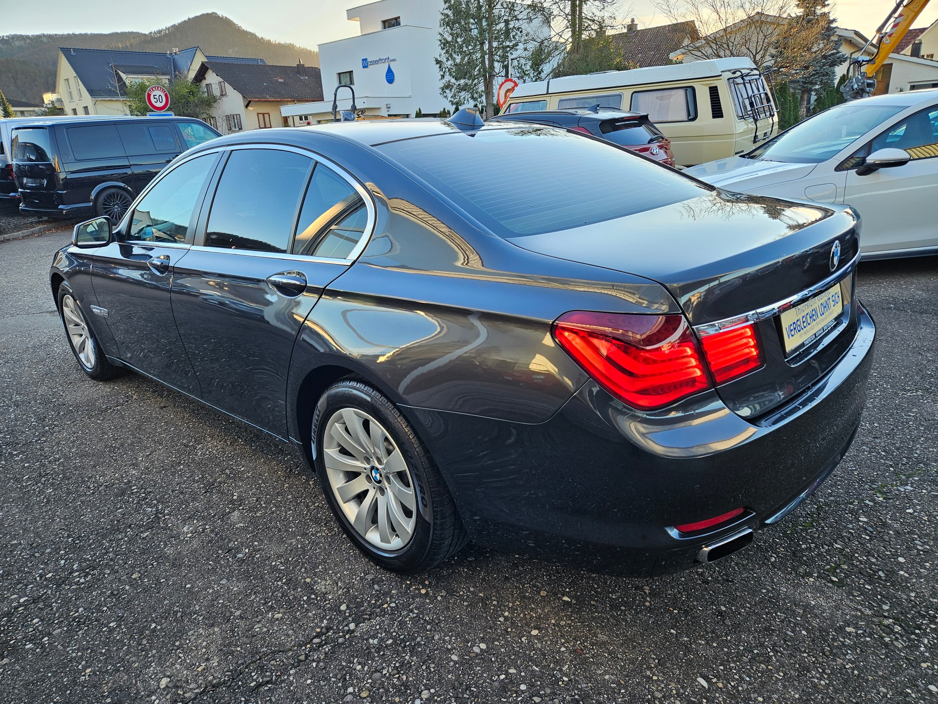 BMW 740d xDrive-image-3