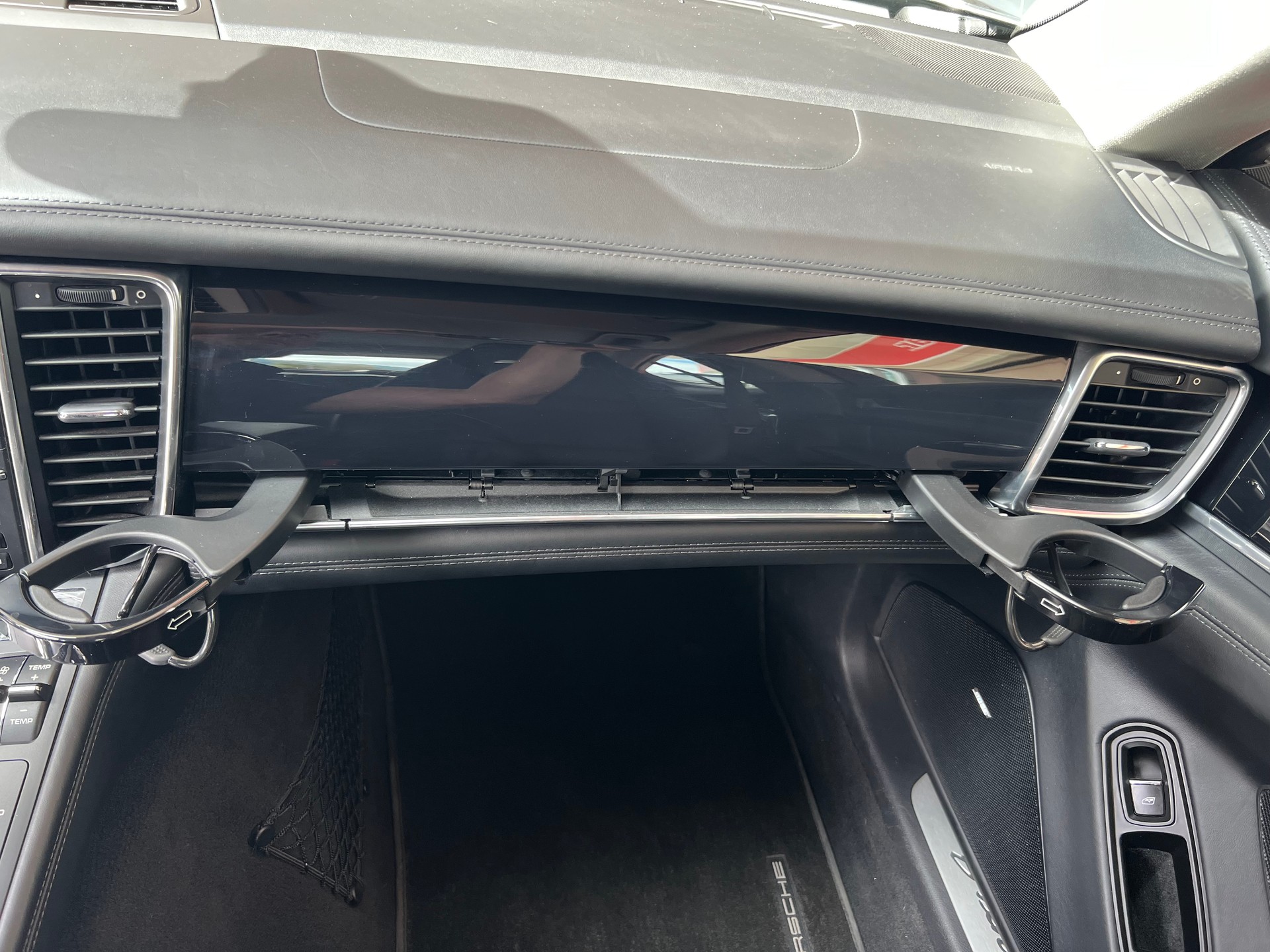 PORSCHE Panamera 4 3.6 PDK-image-15