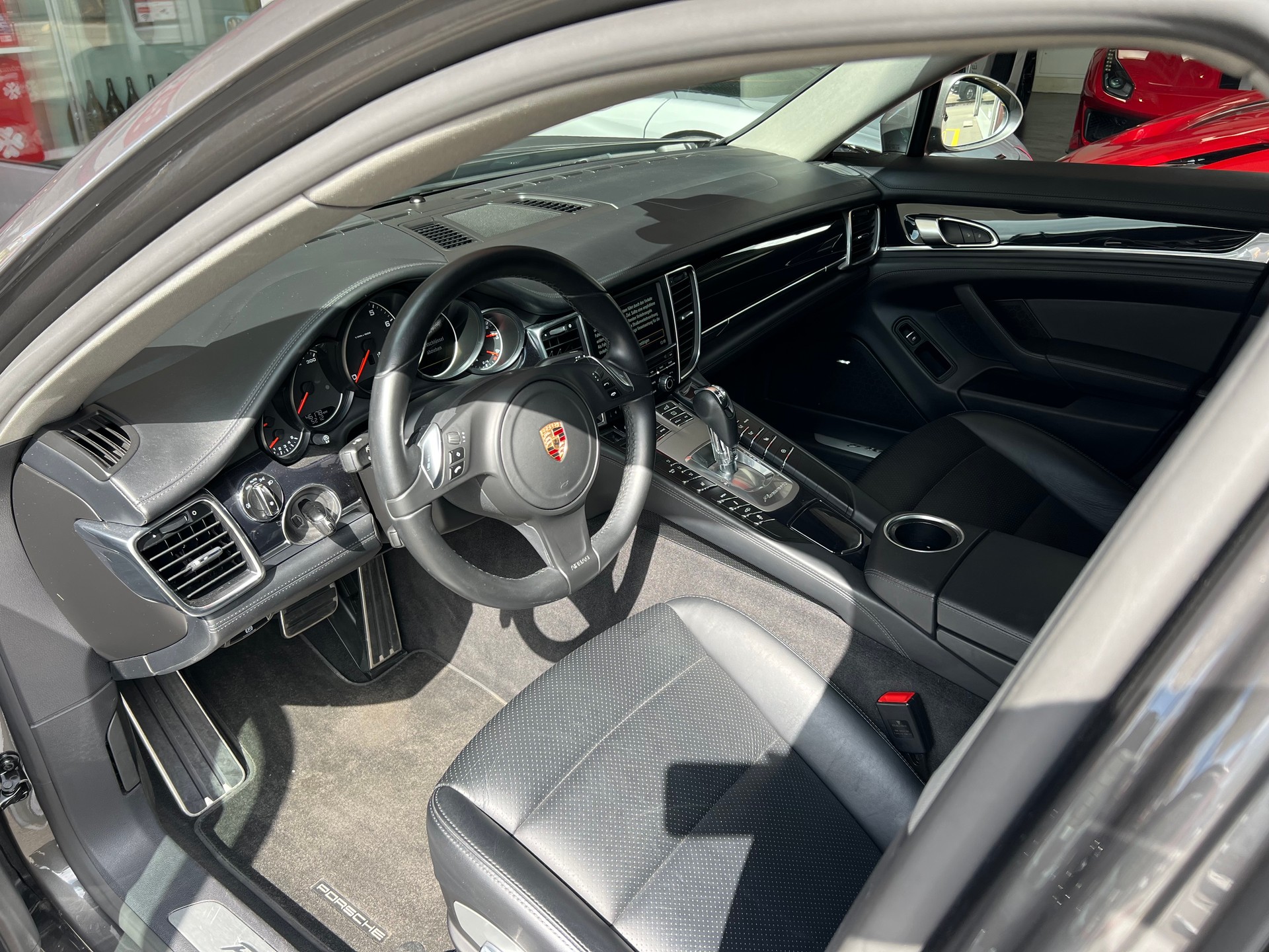 PORSCHE Panamera 4 3.6 PDK-image-3