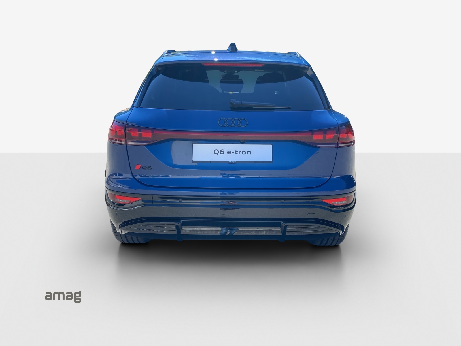 AUDI Q6 e-tron quattro-image-3
