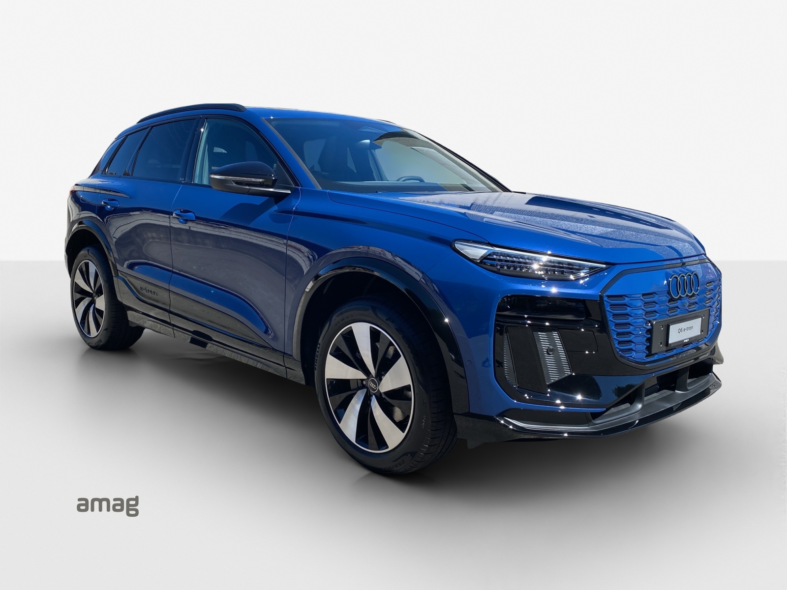 AUDI Q6 e-tron quattro-image-5