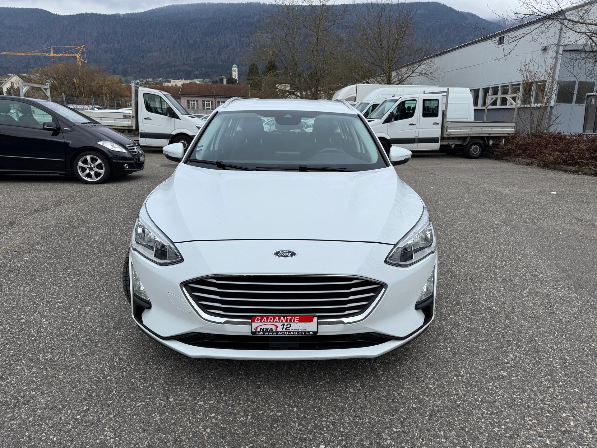 FORD Focus 1.5 TDCi Business Automatic * Gr. Navi * Klima * PDC V&H * Tempomat * Frisch Ab MFK-image-1