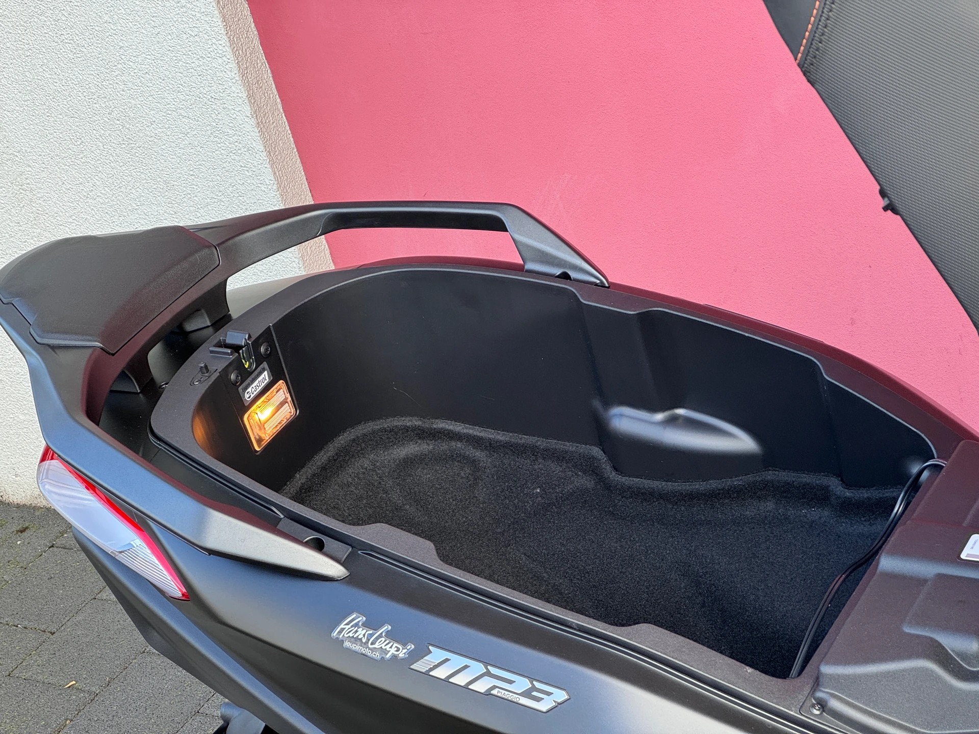 PIAGGIO MP3 530 Exclusive E5+-showroom-element-2