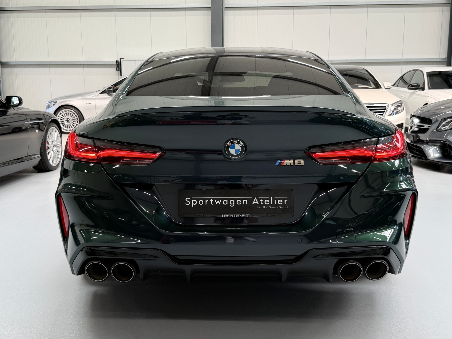 BMW M8 xDrive M Competition First Edition 1/400 "Akrapovic"-image-5
