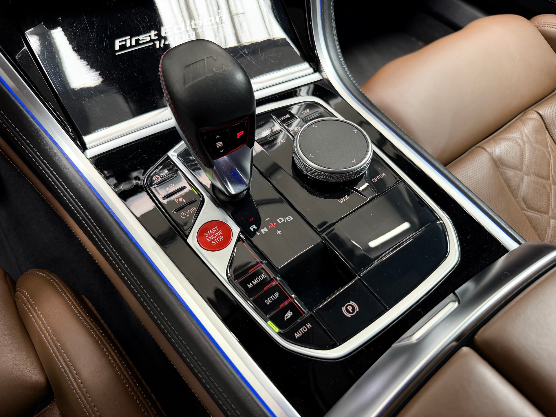 BMW M8 xDrive M Competition First Edition 1/400 "Akrapovic"-image-19