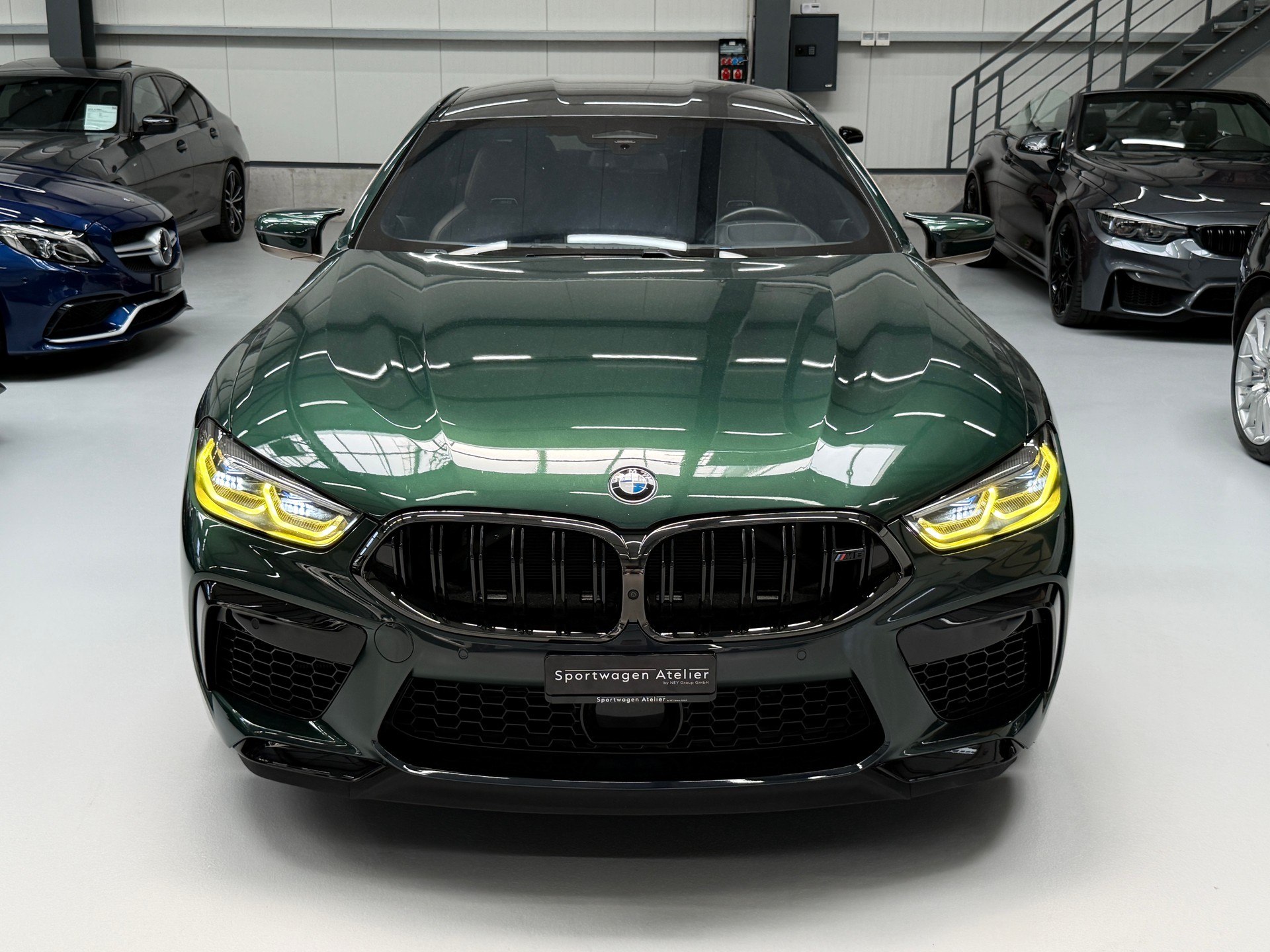 BMW M8 xDrive M Competition First Edition 1/400 "Akrapovic"-image-11