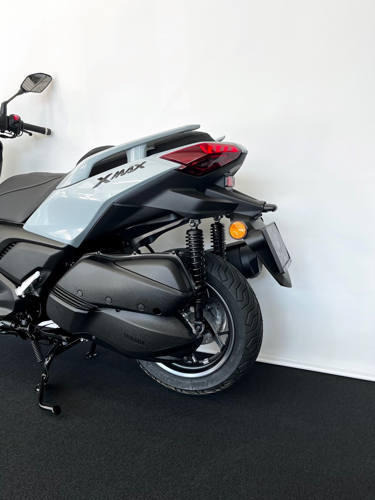 YAMAHA X-Max 300 Tech Max+-showroom-element-3