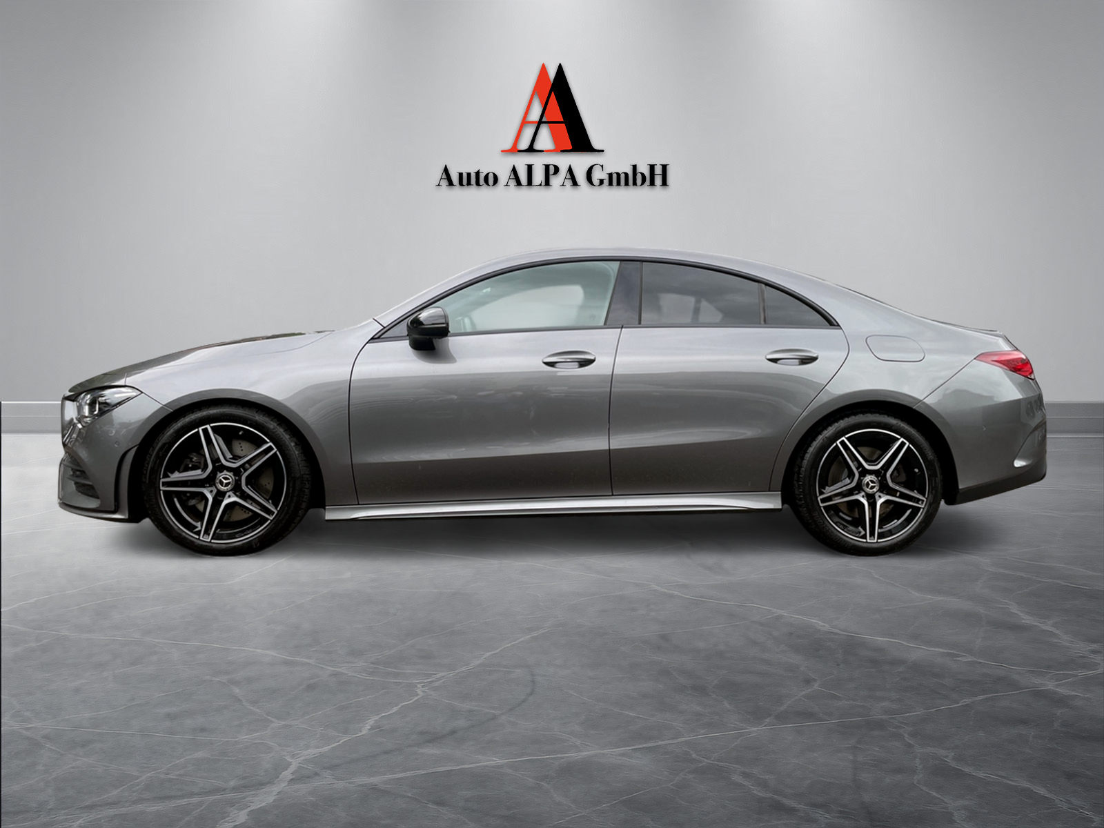 MERCEDES-BENZ CLA 220 AMG Line 7G-DCT-showroom-element-1