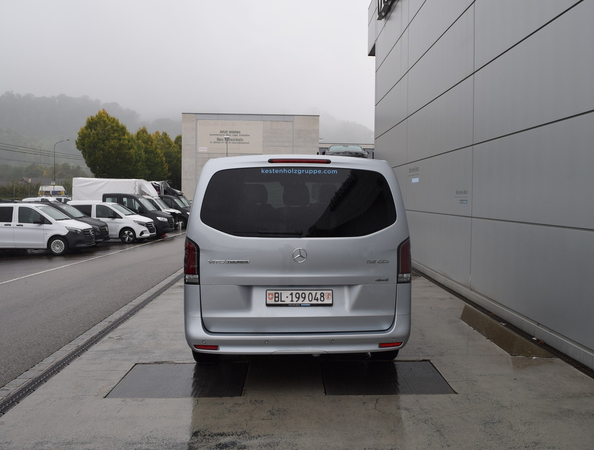 MERCEDES-BENZ Vito 116 CDI Lang Tourer 9G-Tronic 4M Select-image-4