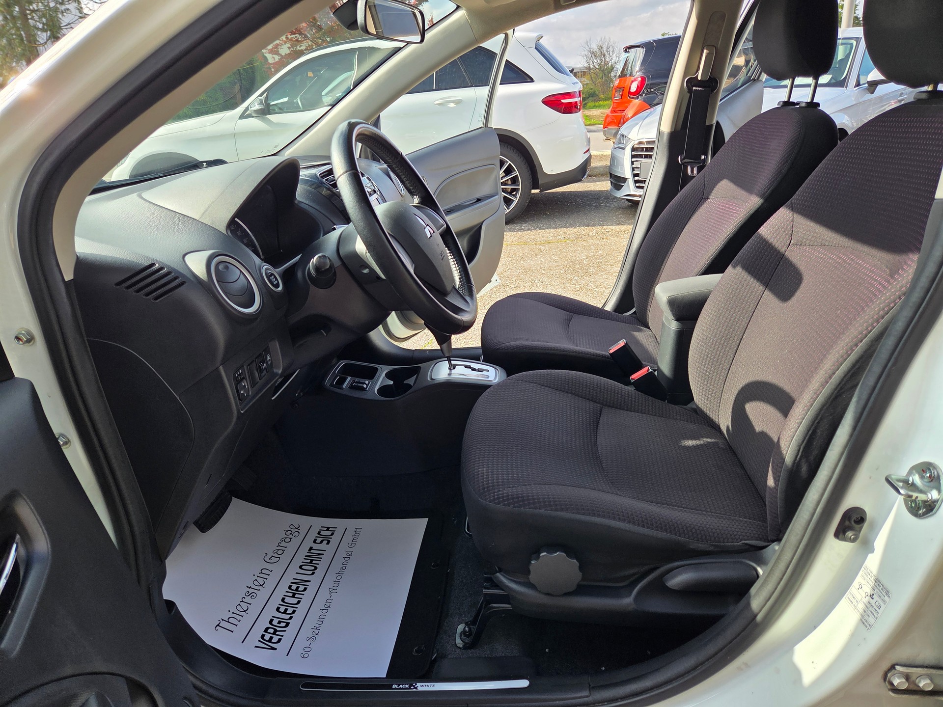 MITSUBISHI Space Star 1.2 Intense CVT-image-7