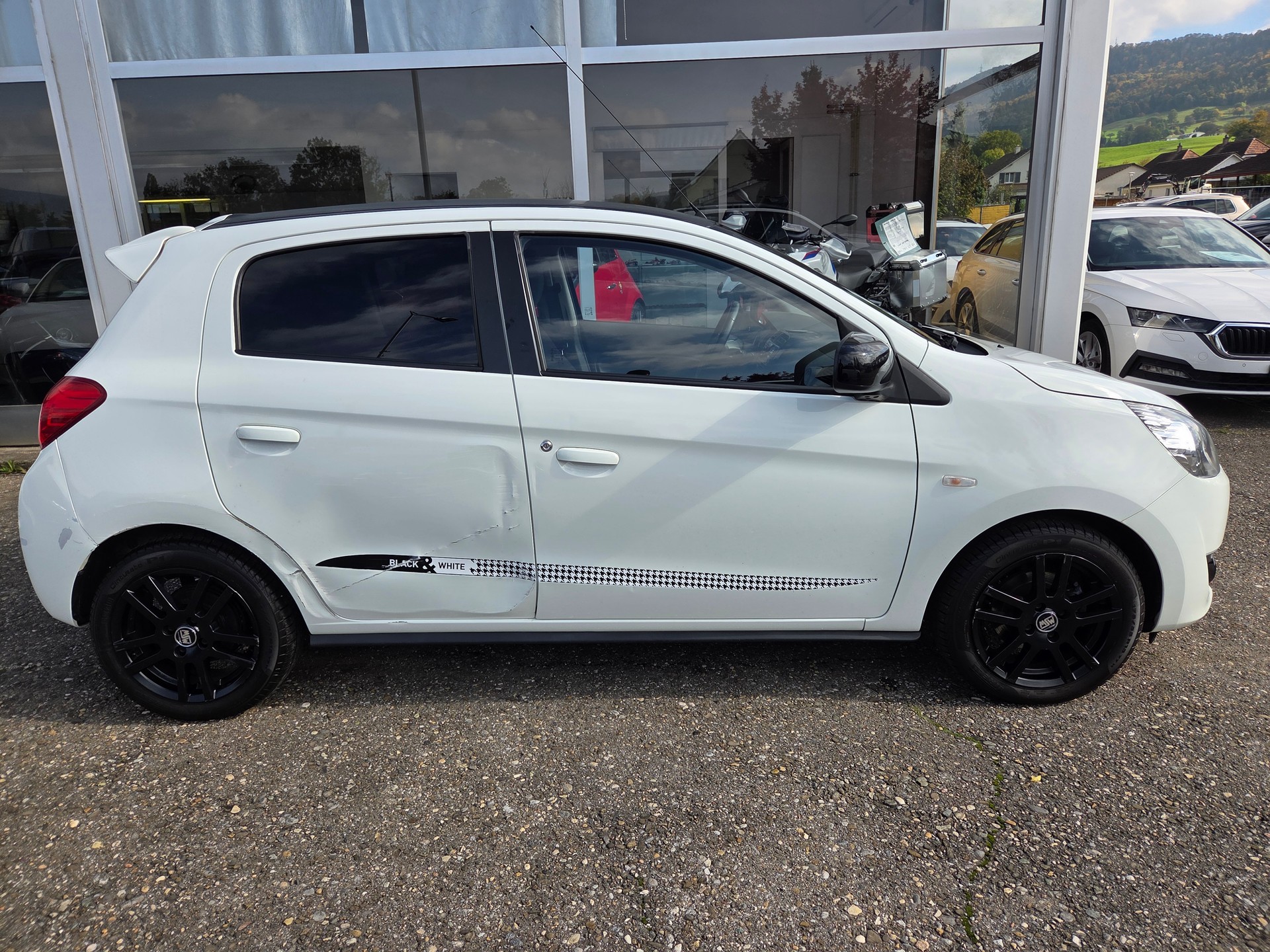 MITSUBISHI Space Star 1.2 Intense CVT-image-6