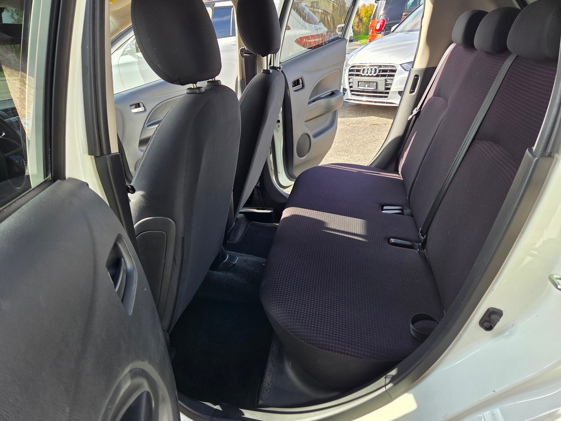 MITSUBISHI Space Star 1.2 Intense CVT-image-8