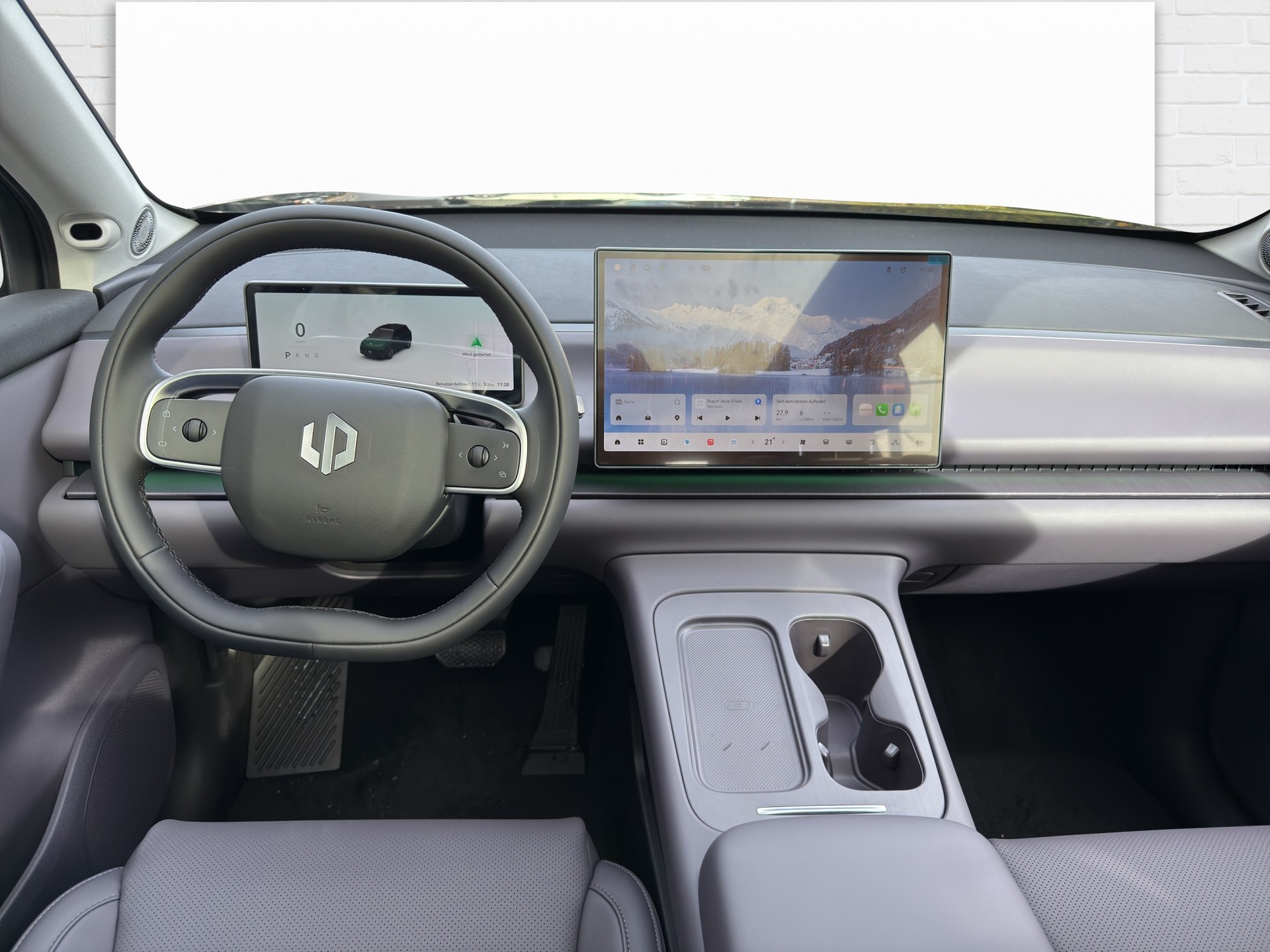 LEAPMOTOR C10 1.5 REEV Design-image-6