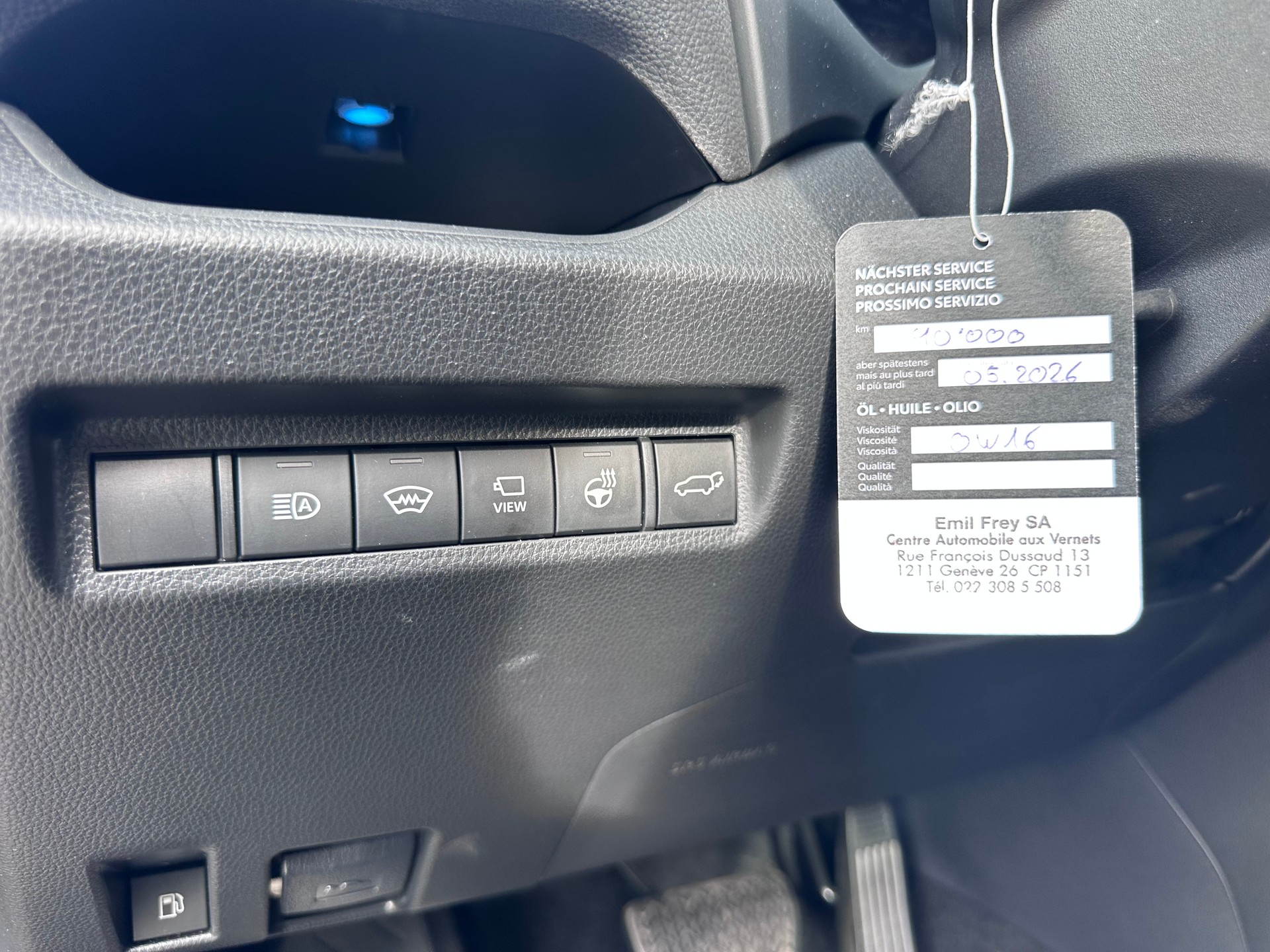 TOYOTA RAV-4 2.5 Plug-In rechargeable - Premium e-CVT 4WD-image-15