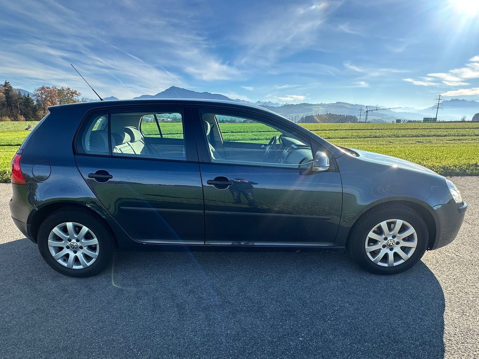 VW Golf 2.0 FSI Sportline-image-4