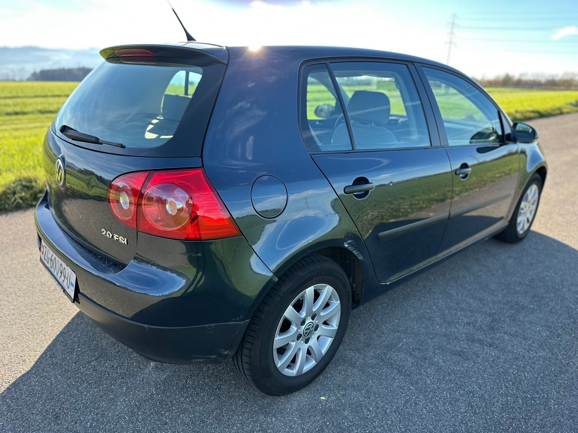 VW Golf 2.0 FSI Sportline-image-5