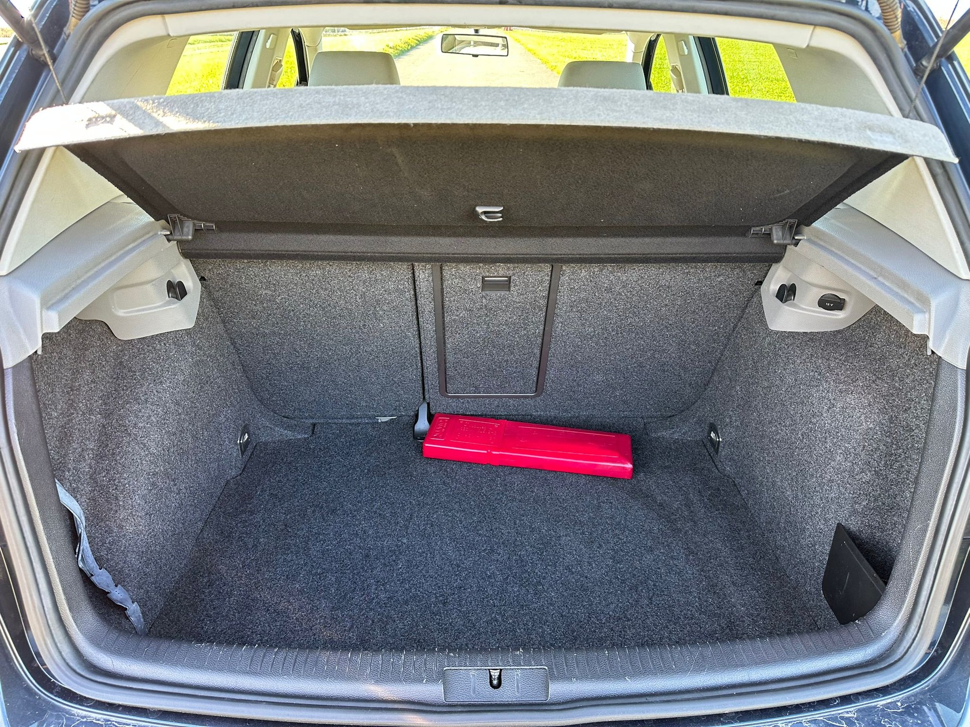 VW Golf 2.0 FSI Sportline-image-12