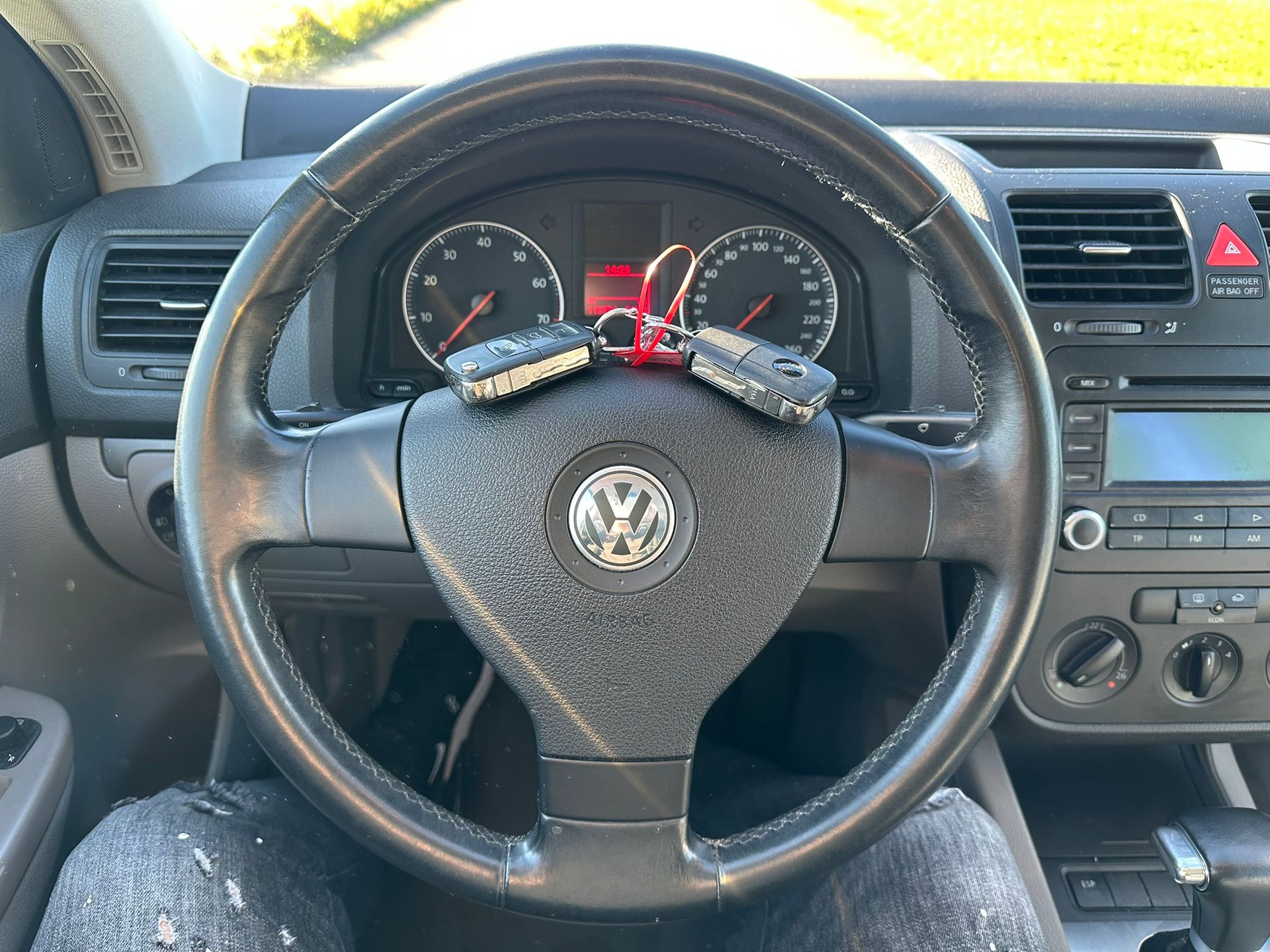 VW Golf 2.0 FSI Sportline-image-13