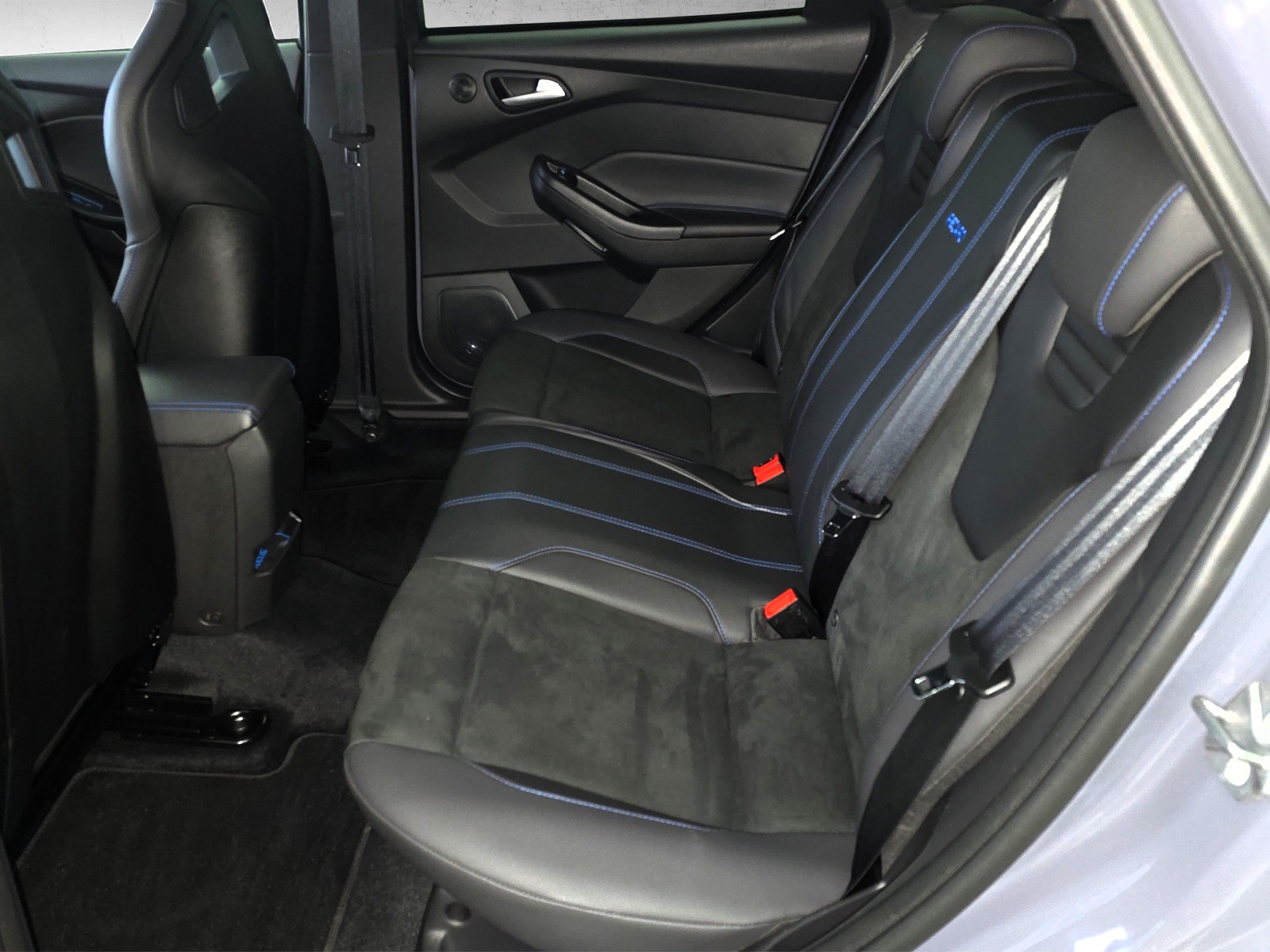 FORD Focus 2.3 EcoBoost RS+ AWD-image-10