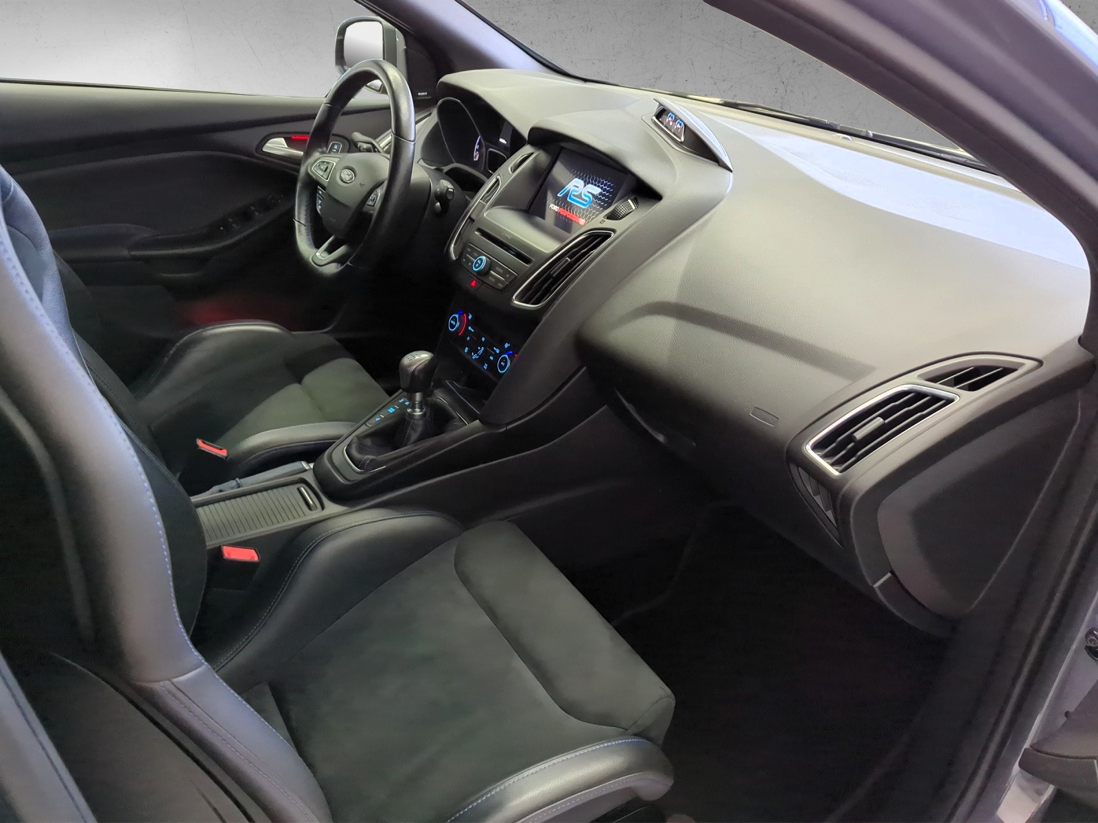 FORD Focus 2.3 EcoBoost RS+ AWD-image-6