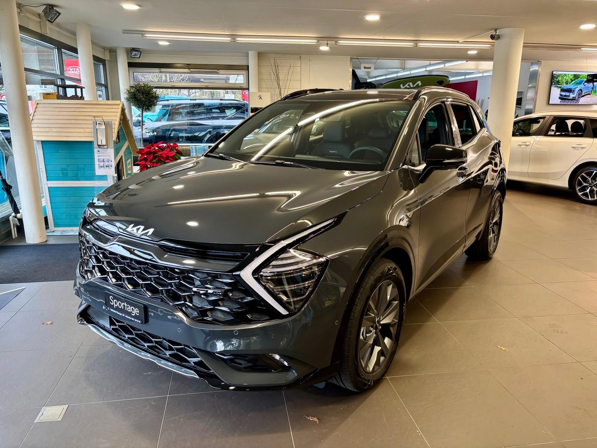 KIA Sportage 1.6 T-GDi Hybrid GT-Line-showroom-element-1